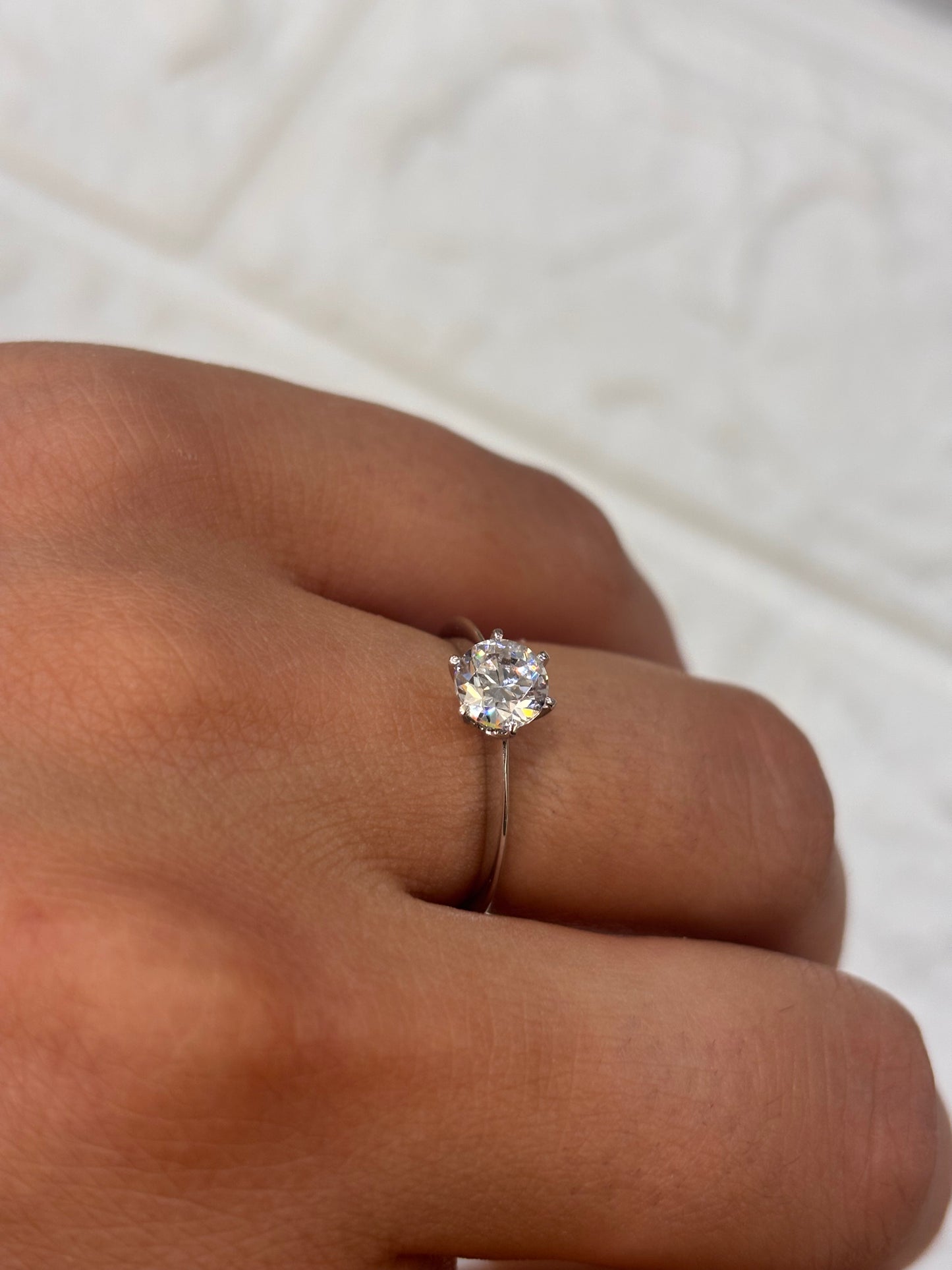 Anello Solitario Oro Bianco 18 Carati