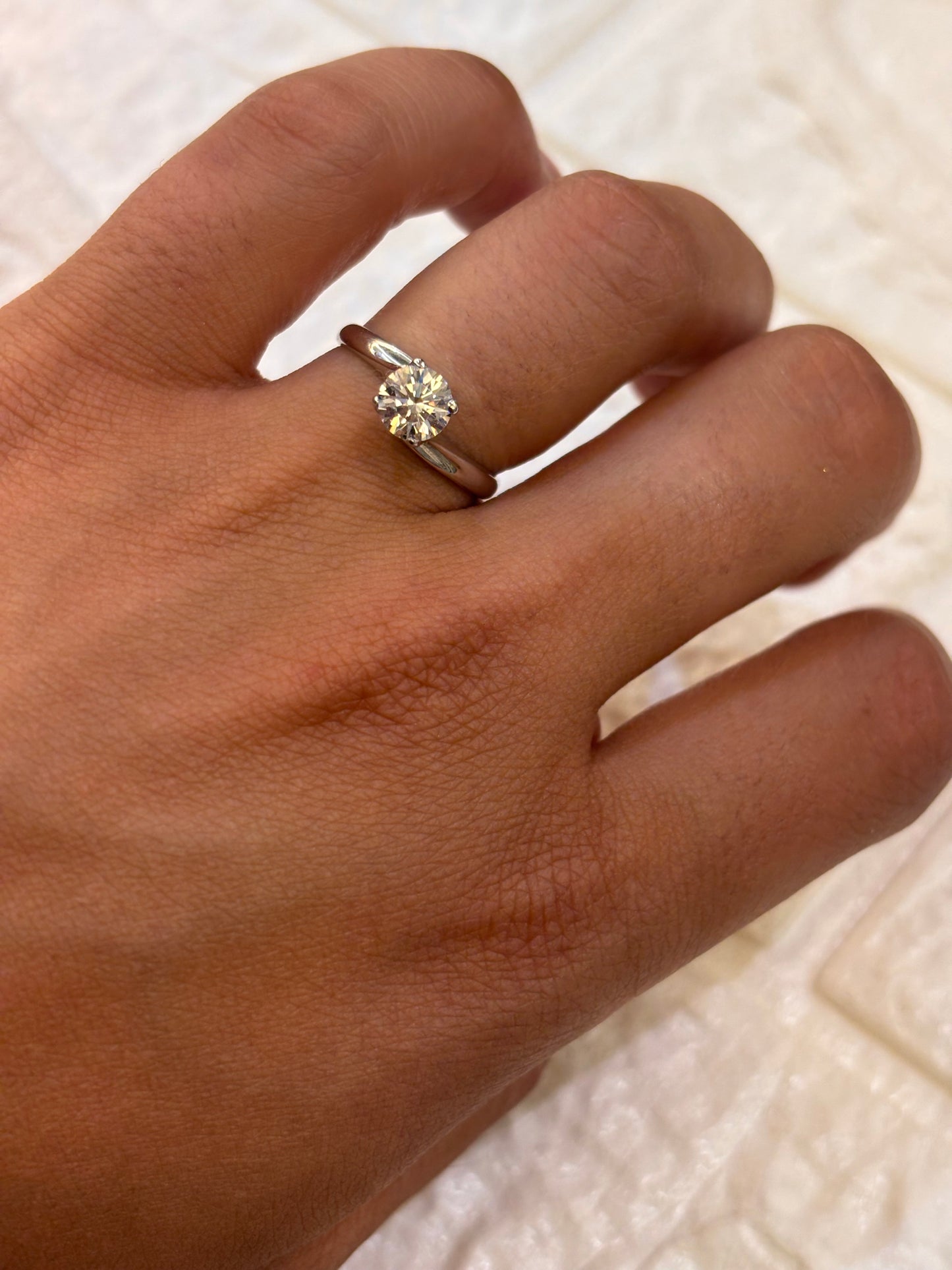 Anello Solitario Oro Bianco 18 Carati