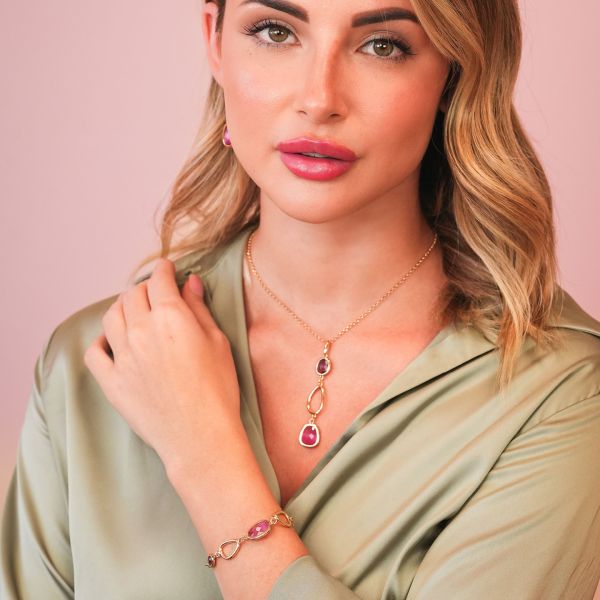 Orecchini pendenti placcati oro giallo con cristalli ametista e rosa shocking XOR761DR