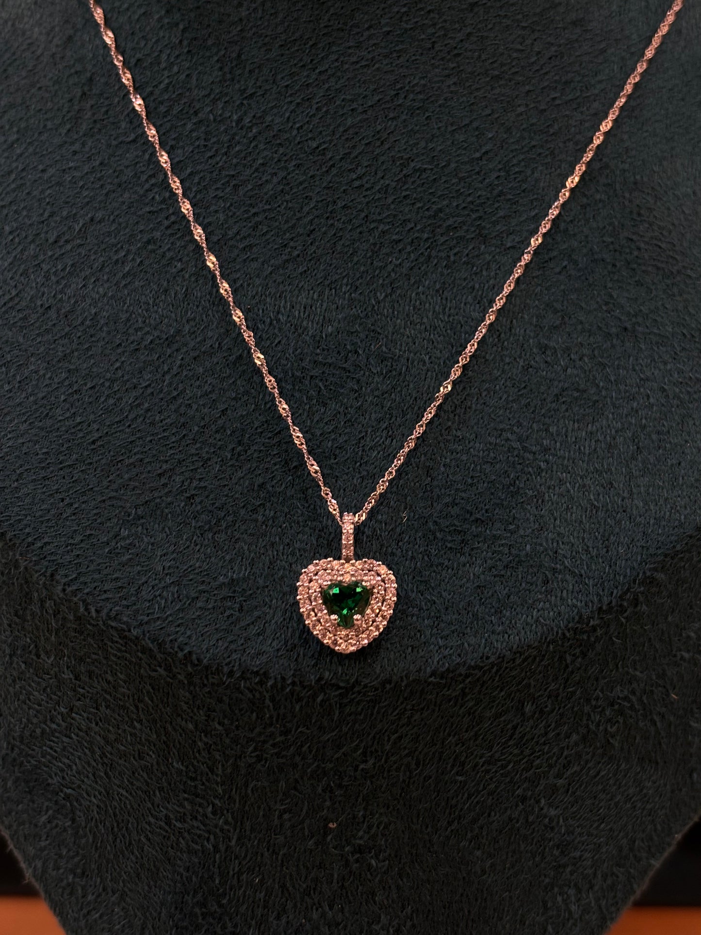 Collana Oro Bianco 18 Carati Cuore Verde