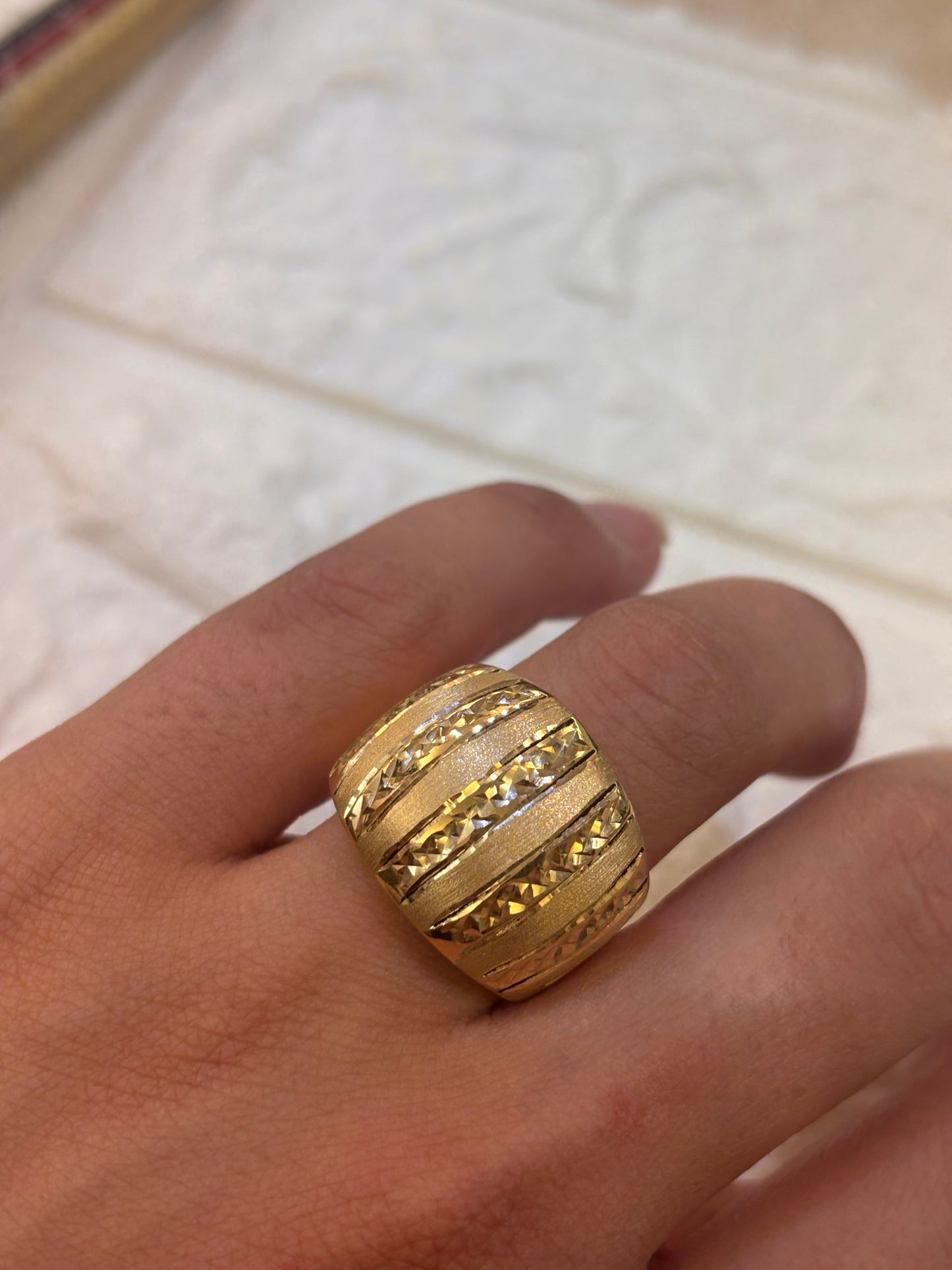 Anello Bombato Oro Giallo 18 Carati