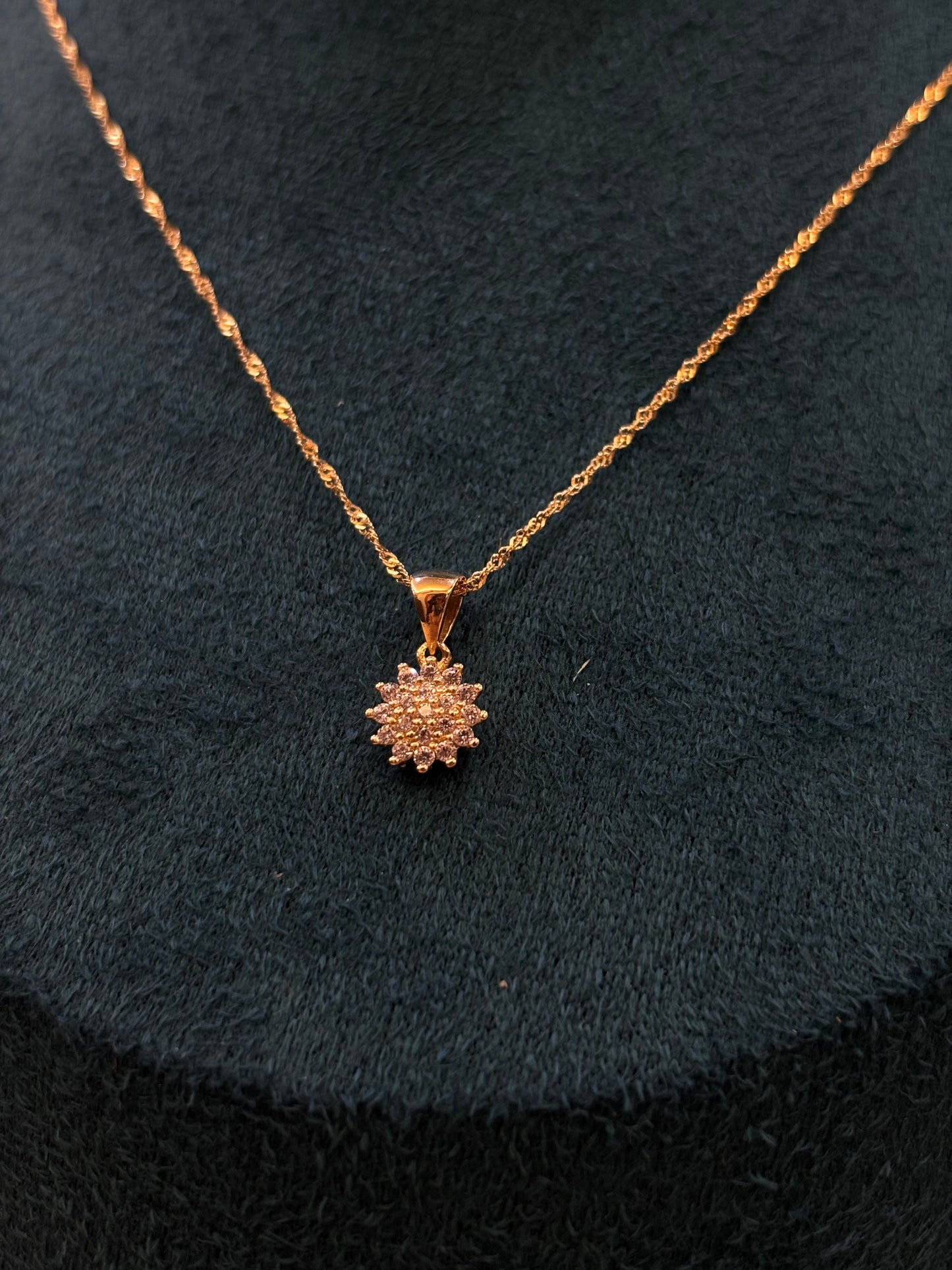 Collana Donna Oro Giallo 18 Carati punto luce Magic