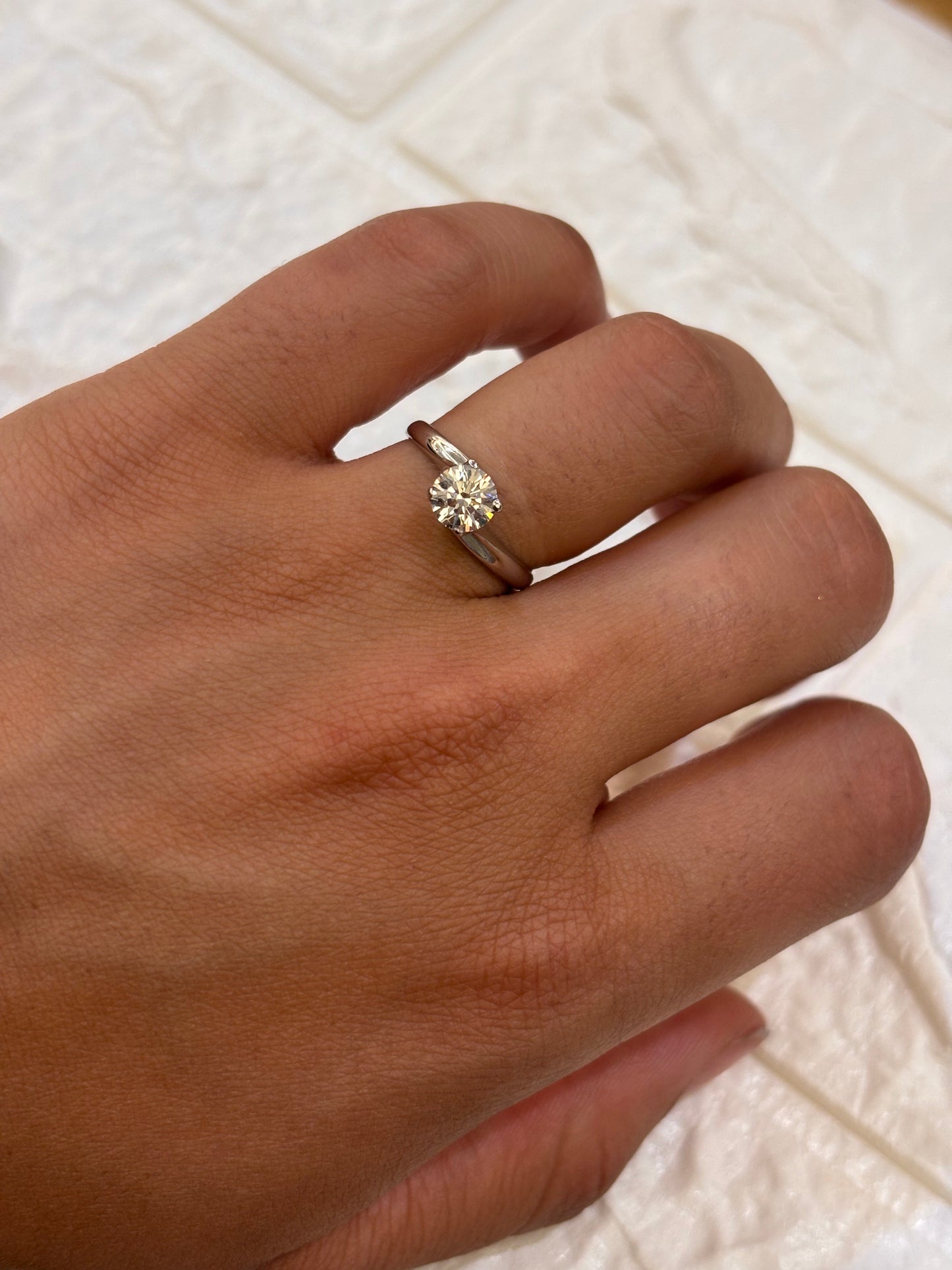 Anello Solitario Oro Bianco 18 Carati