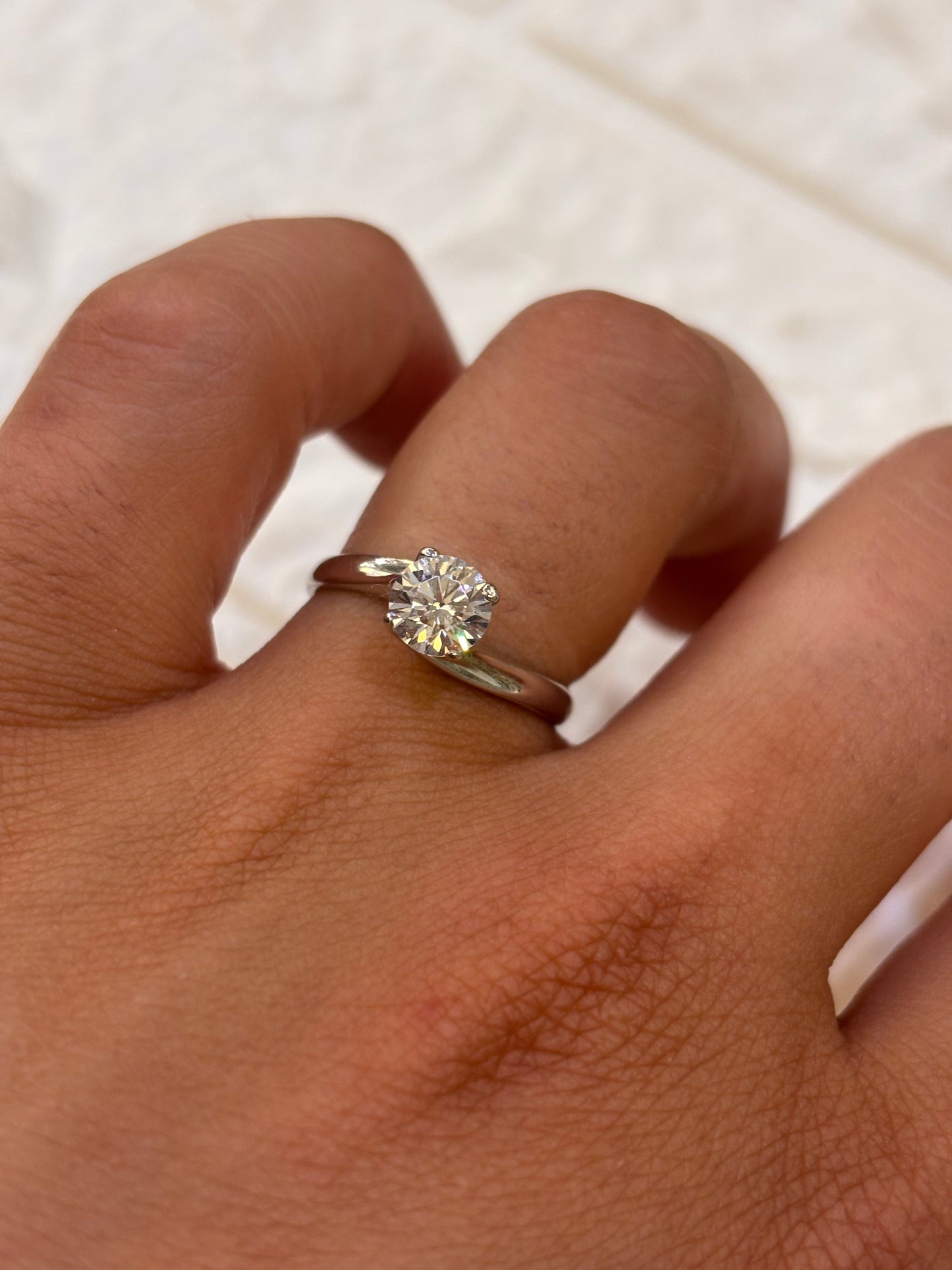 Anello Solitario Oro Bianco 18 Carati