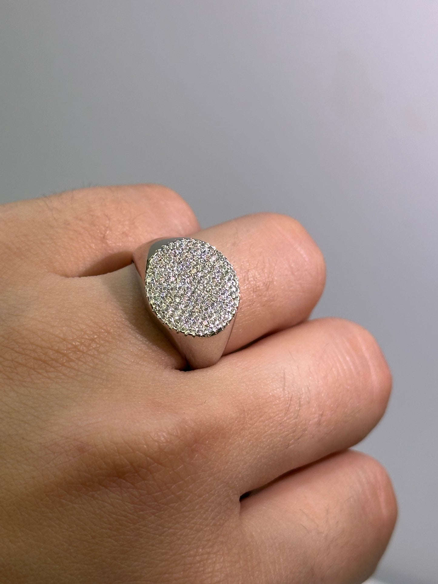 Anello Chevalier con Zirconi
Bianchi