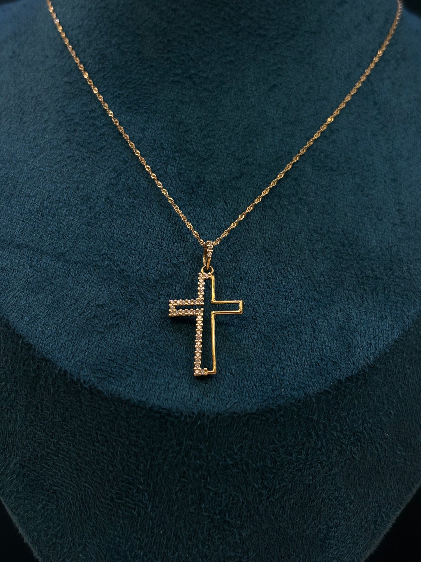 Collana Croce e zirconi Oro 18 Carati