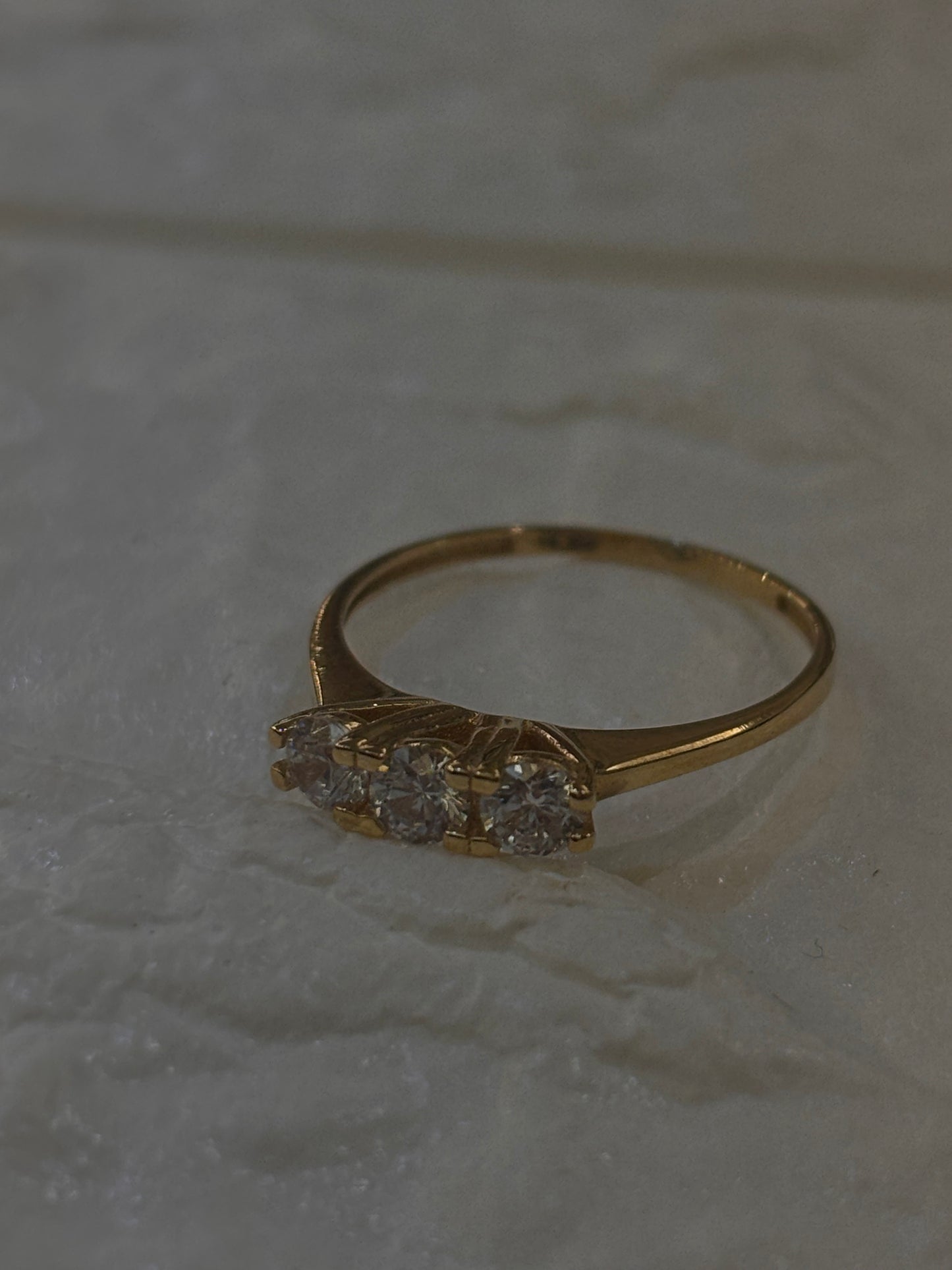 Anello Trilogy Oro Giallo 18 Carati
