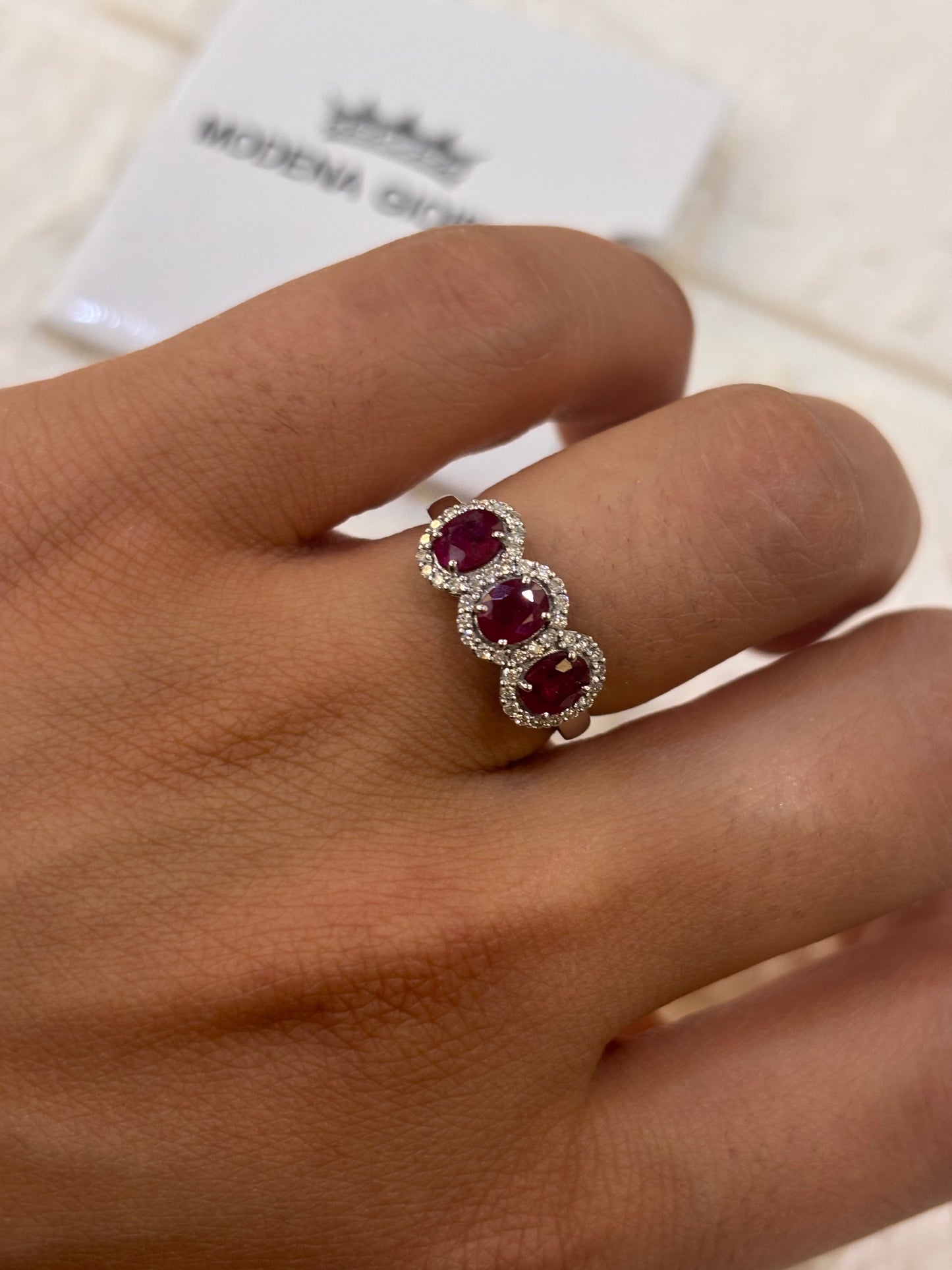 ANELLO TRILOGY MODENA GIOIELLI RUBINO SMERLADO E DIAMANTI