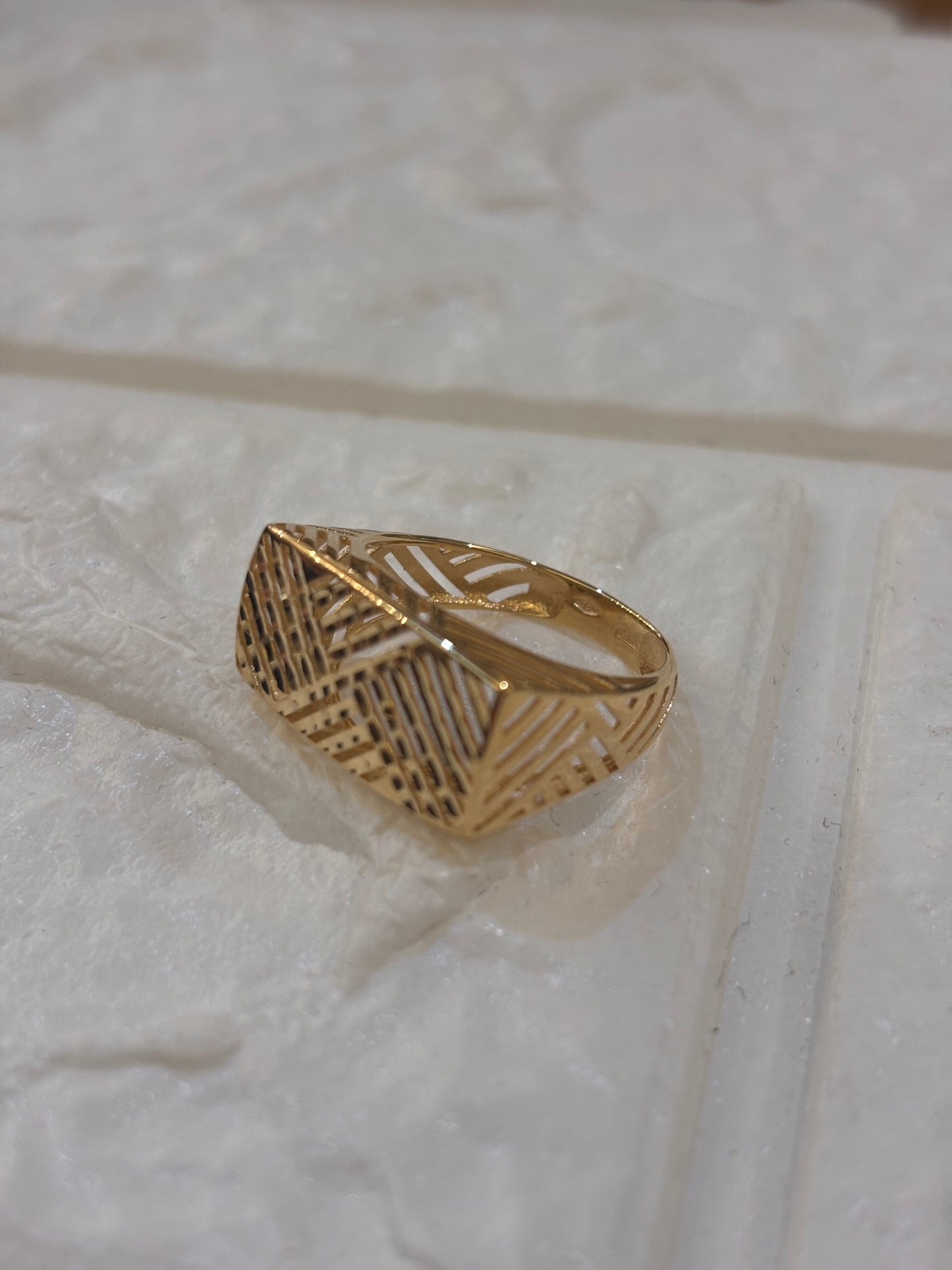 Anello in Oro Giallo 18 Carati