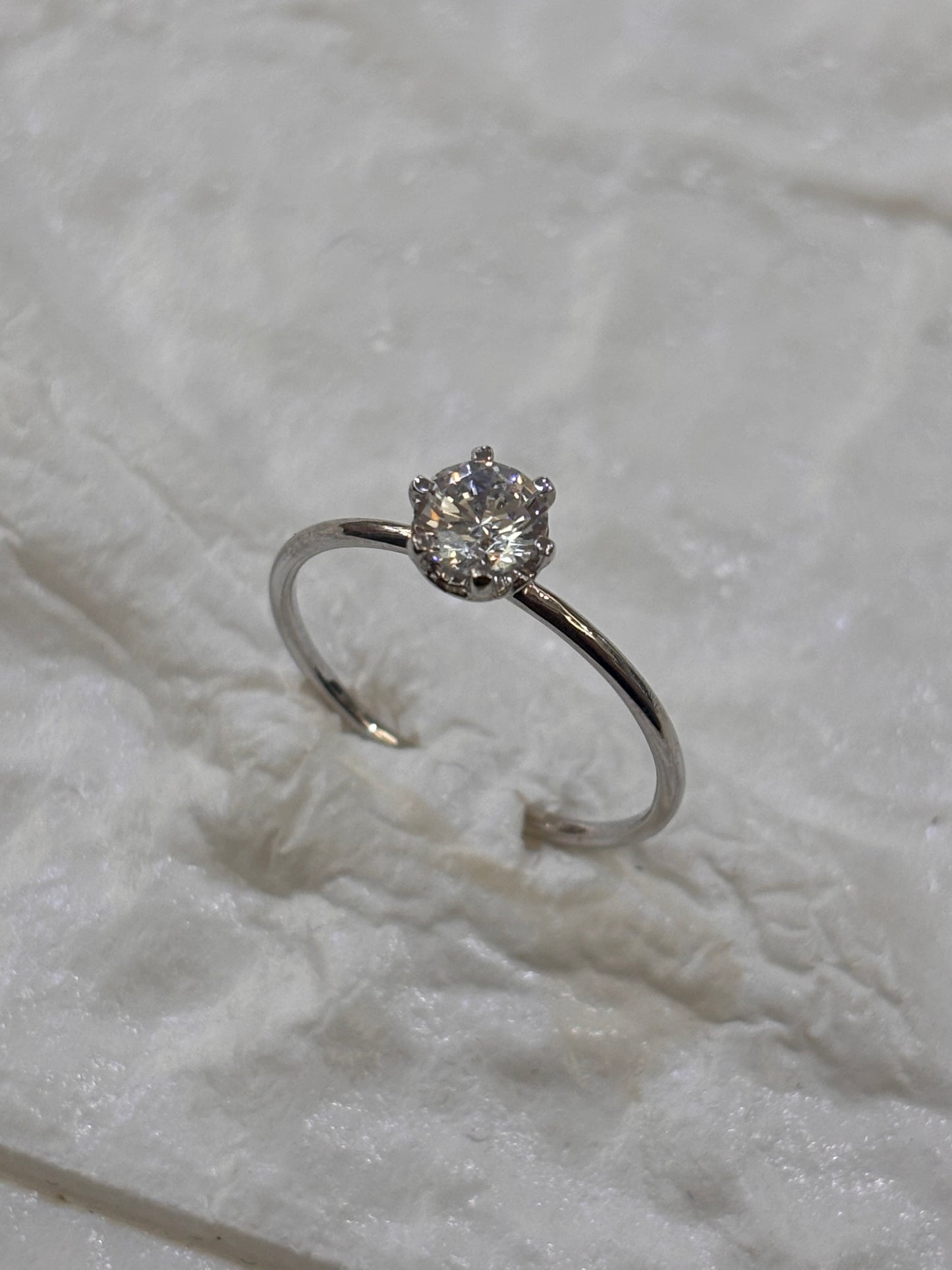 Anello Solitario Oro Bianco 18 Carati