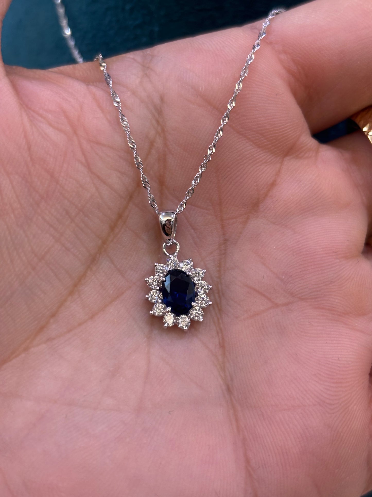 Collana Kate Oro bianco 18 carati pietra Blu
