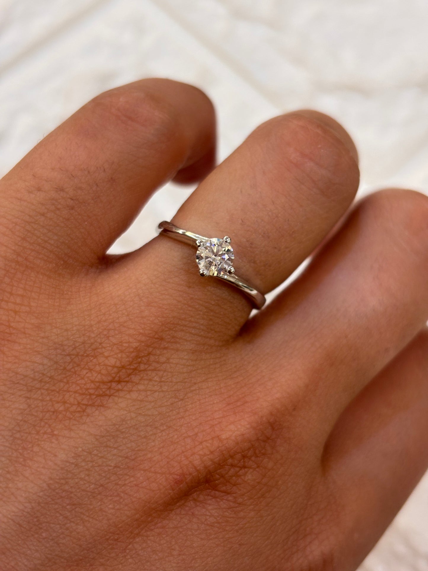 Anello Solitario Oro Bianco 18 Carati