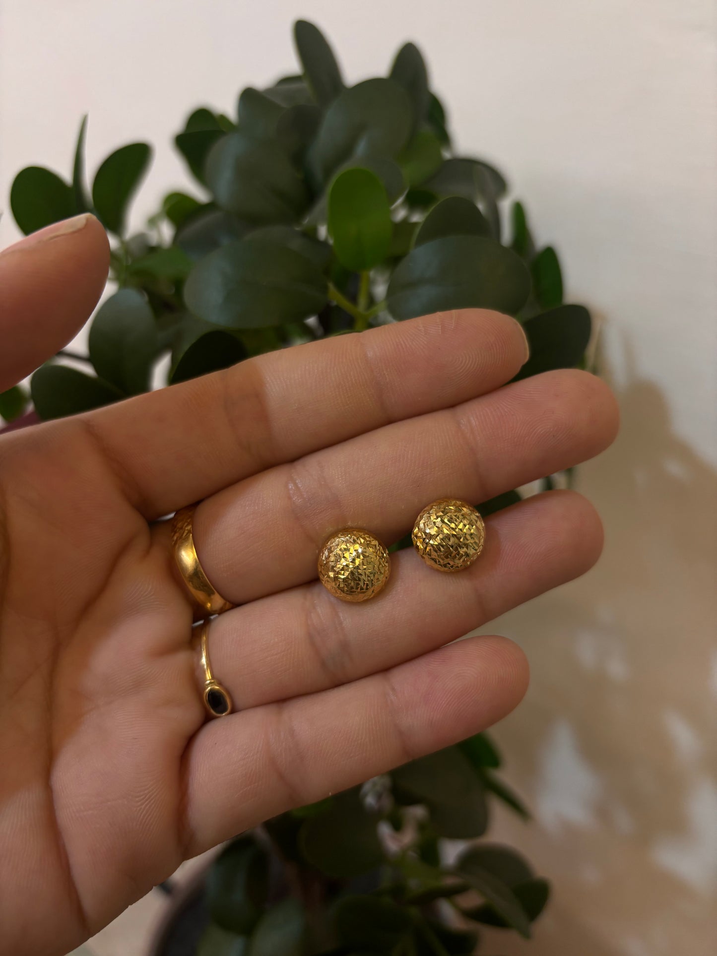 Orecchini Mezza Pallina Diamantata Oro Giallo 18 Carati