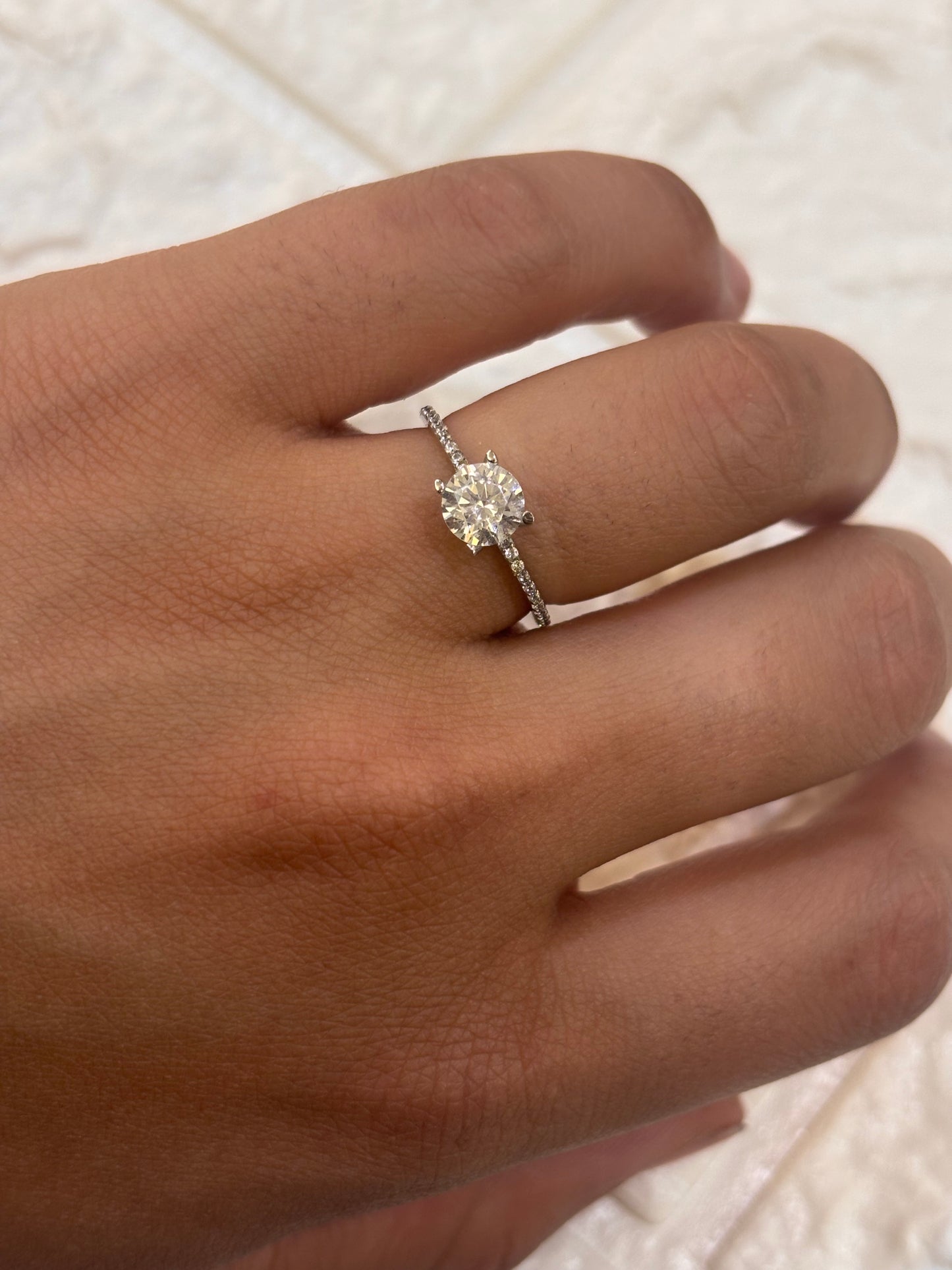 Anello Solitario Oro Bianco 18 Carati