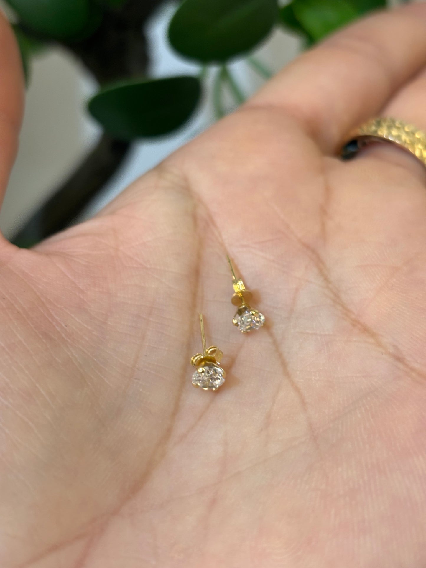 Orecchini Punto Luce Oro 18 carati