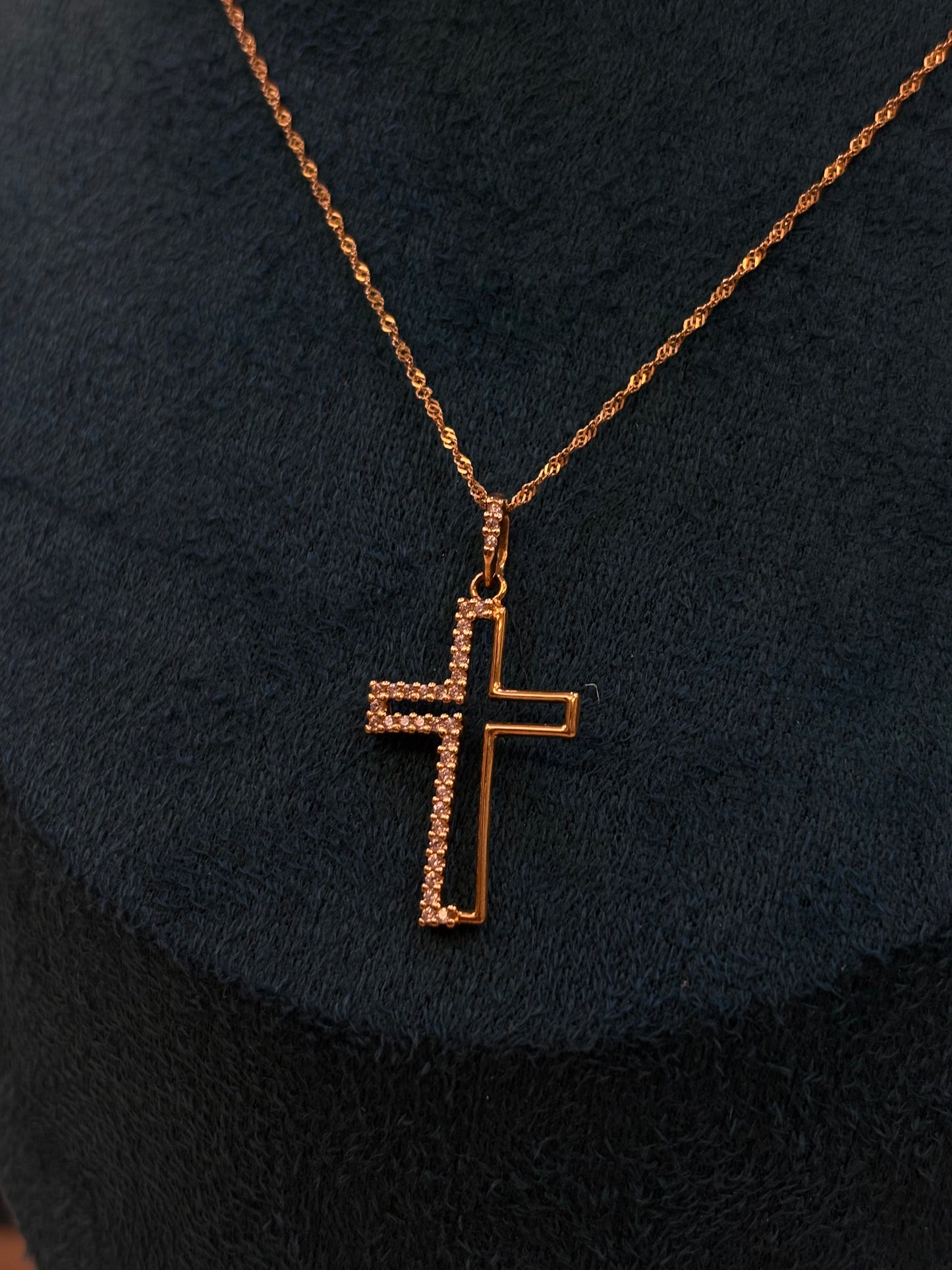 Collana Croce e zirconi Oro 18 Carati