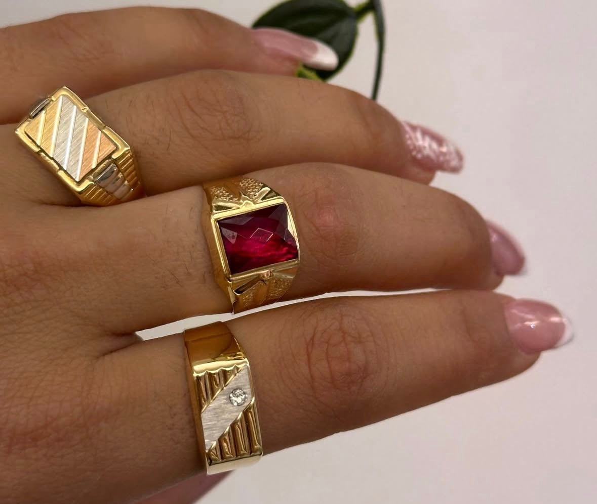 Anello Uomo Con Pietra Rossa Oro Giallo 18 Carati