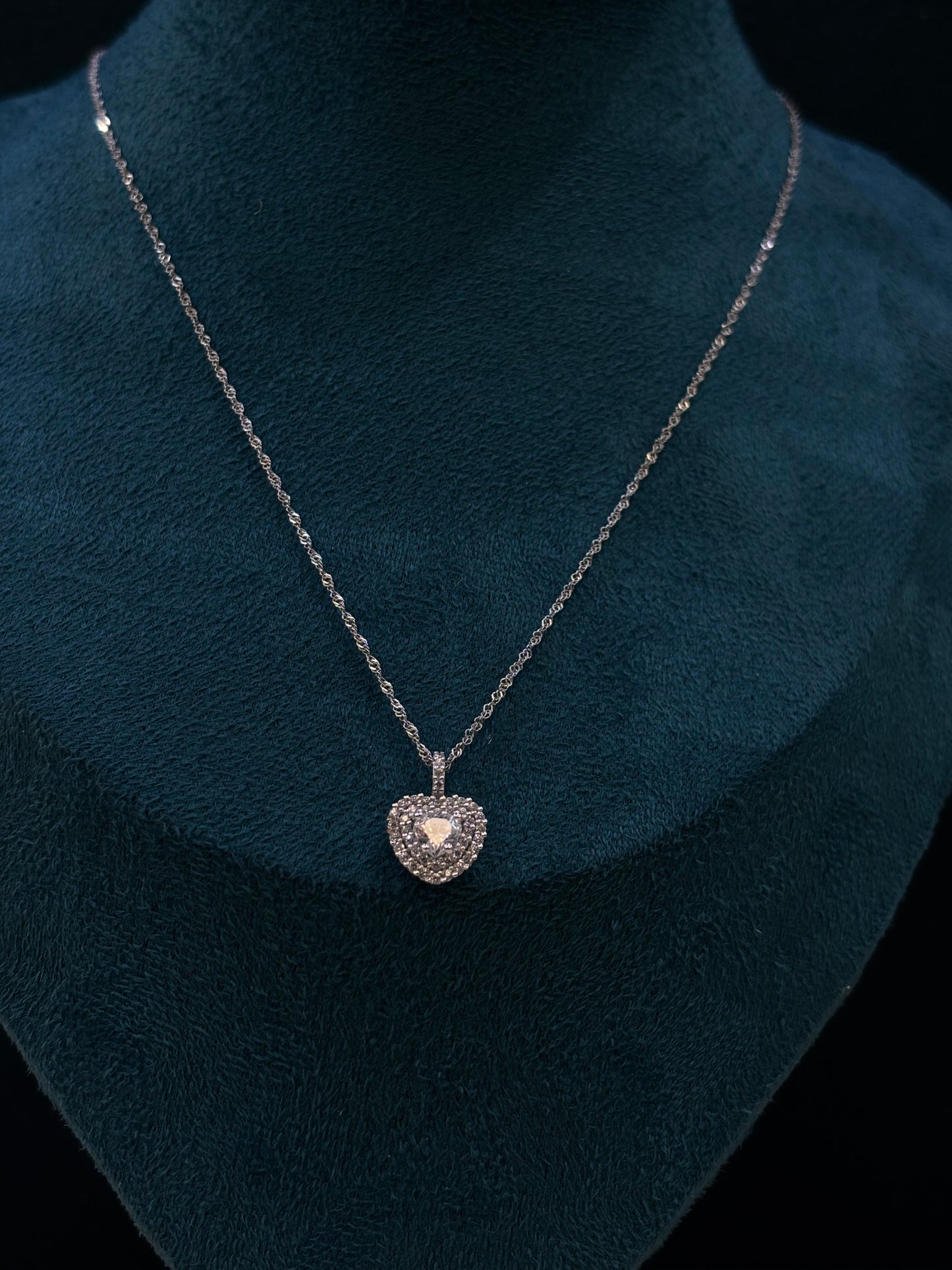 Collana Oro Bianco 18 Carati cuore con pietra Bianca