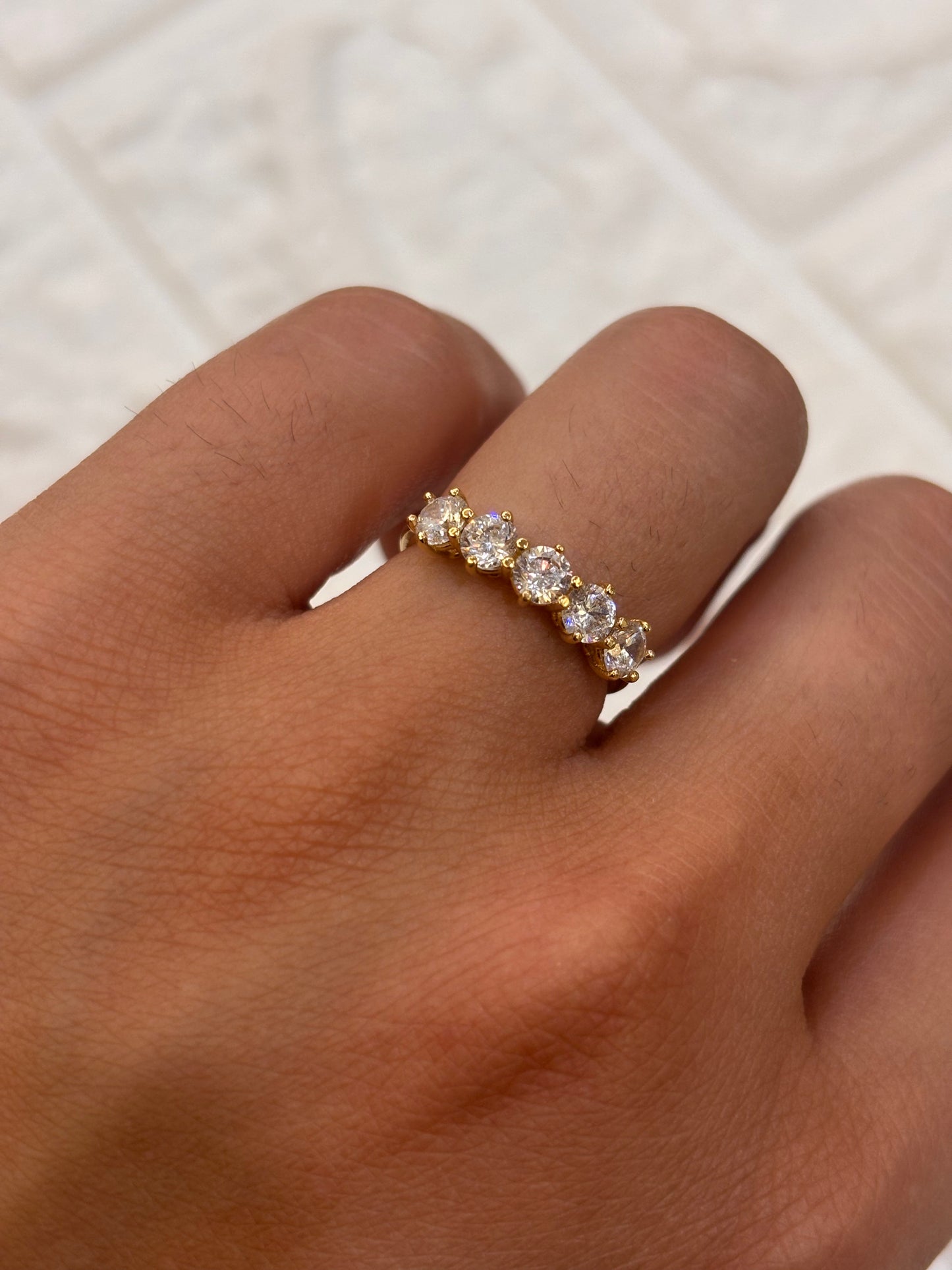 Anello Veretta 5 Pietre Oro giallo 18 Carati