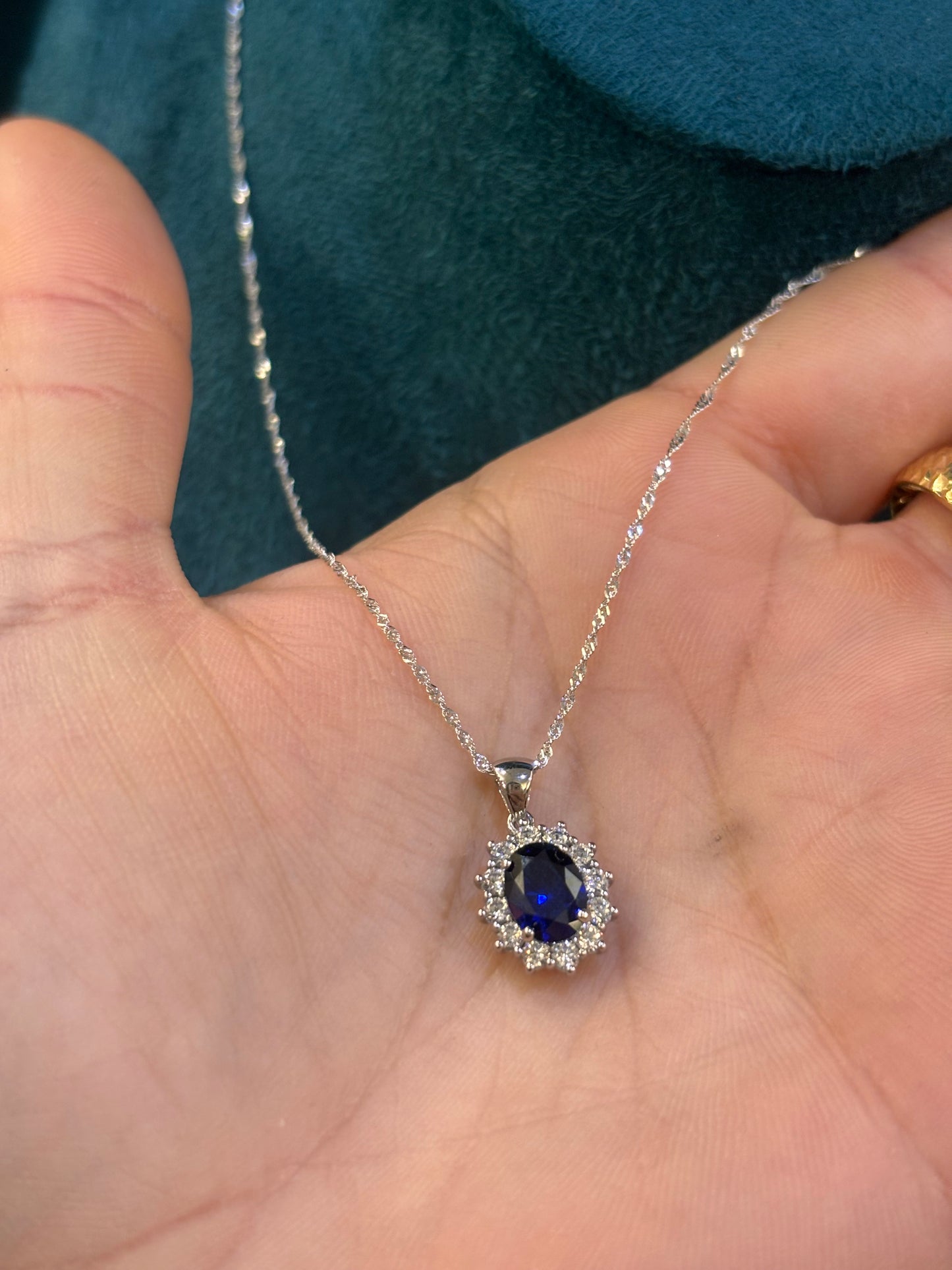 Collana Kate Oro bianco 18 carati pietra Blu
