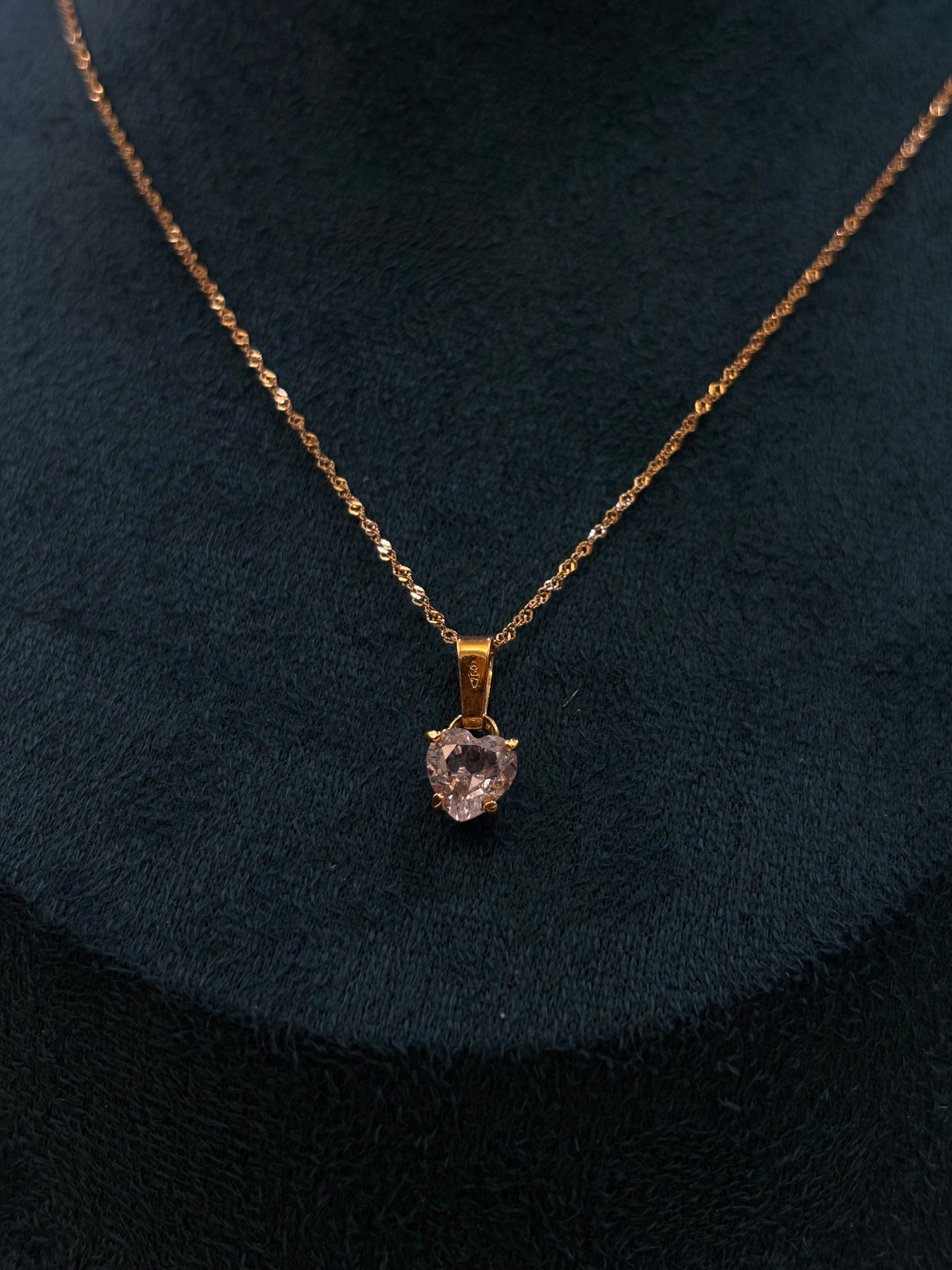 Collana Donna Oro giallo 18 carati punto luce cuore