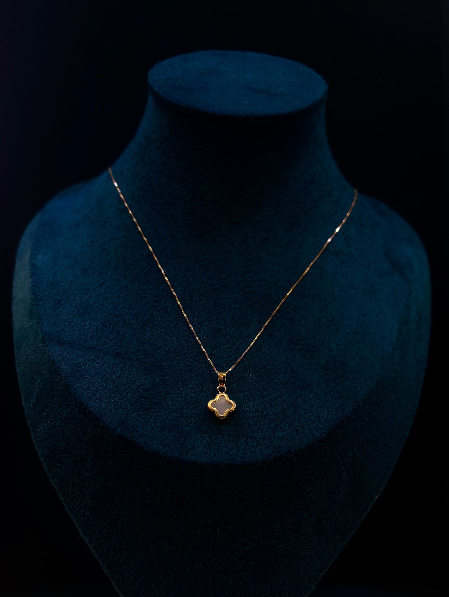 Collana Ciondolo Madre Perla Oro 18 carati