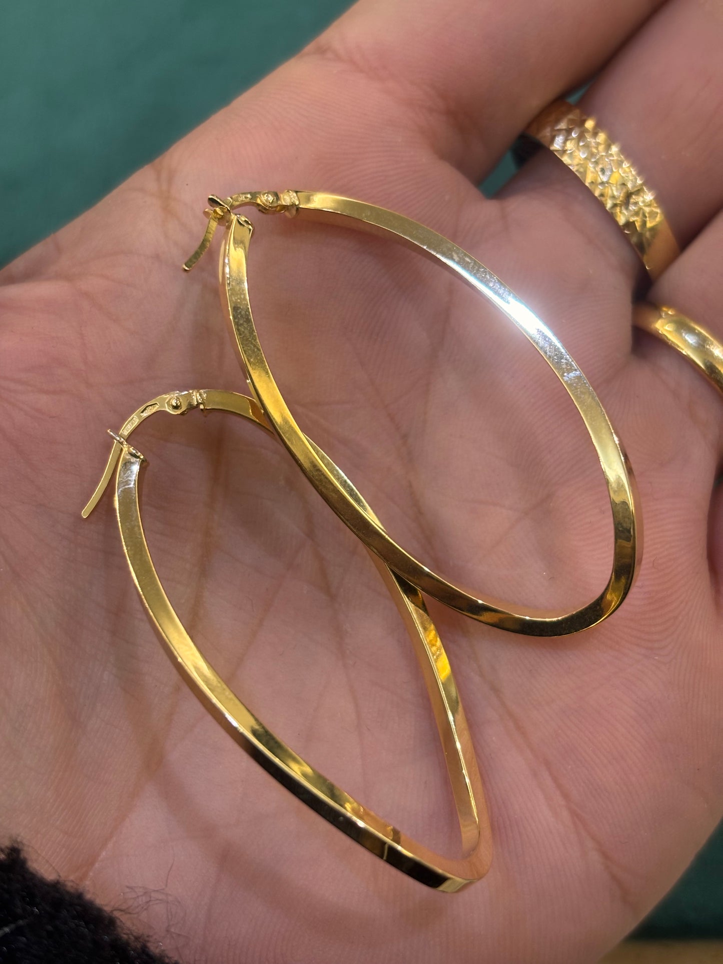 Orecchini Cerchio Ondulati Oro Giallo 18 Carati