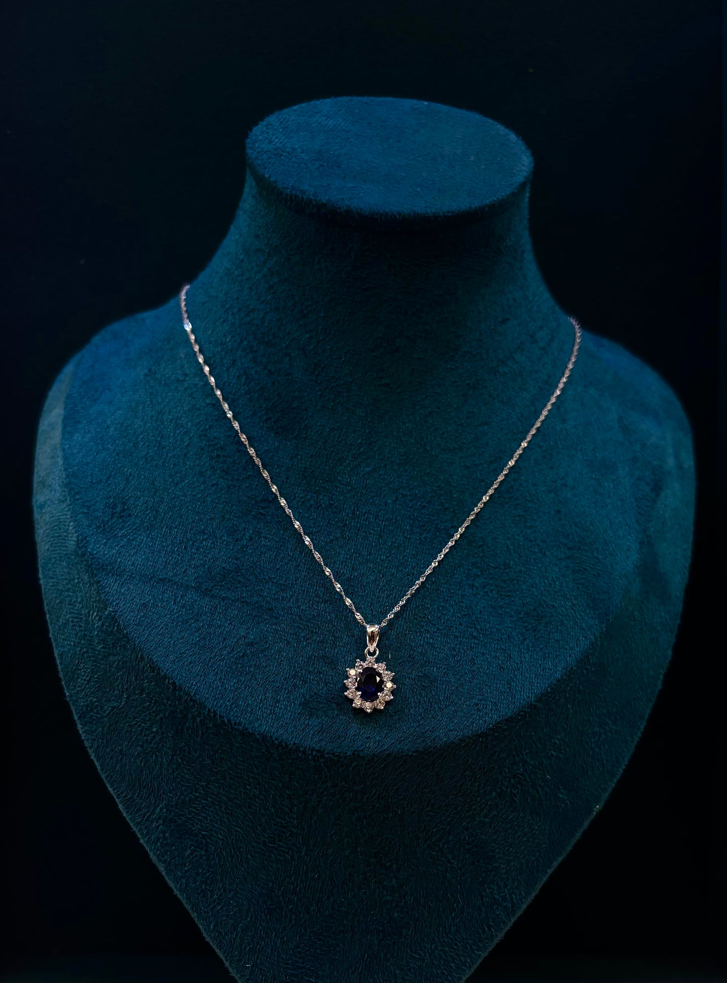 Collana Kate Oro bianco 18 carati pietra Blu