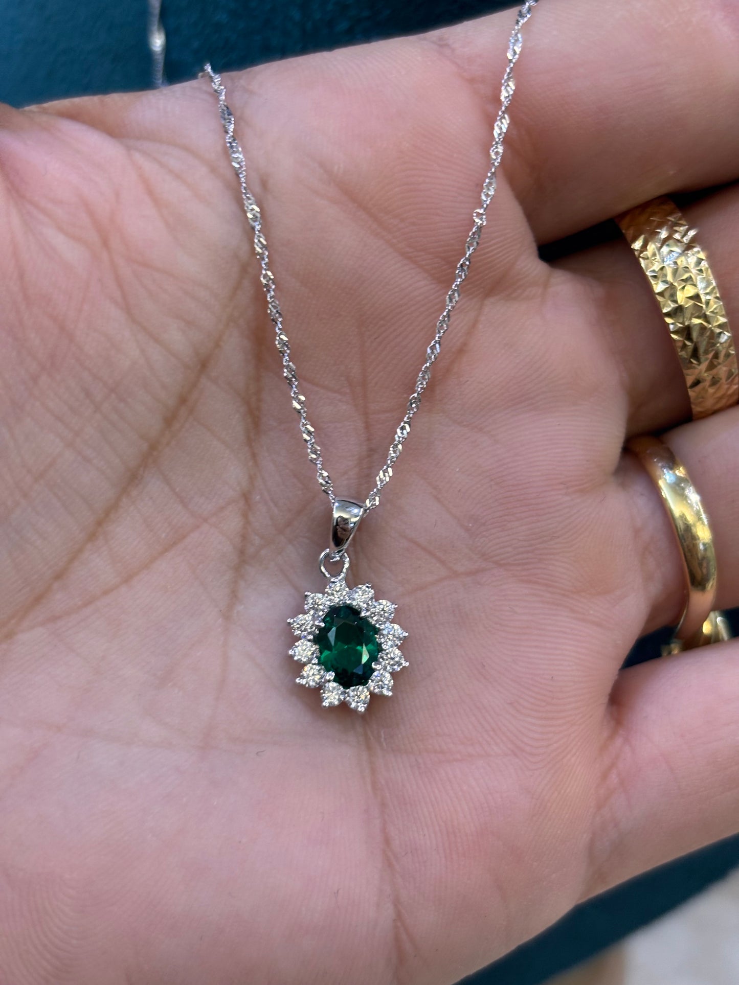 Collana Kate Oro Bianco 18 carati pietra verde