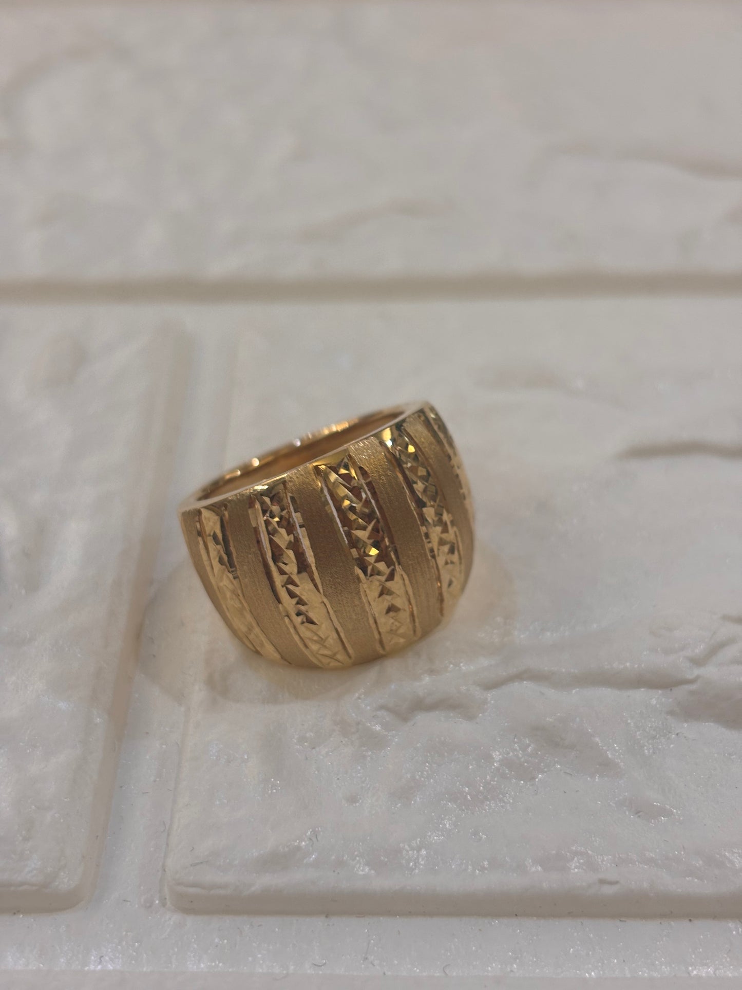 Anello Bombato Oro Giallo 18 Carati