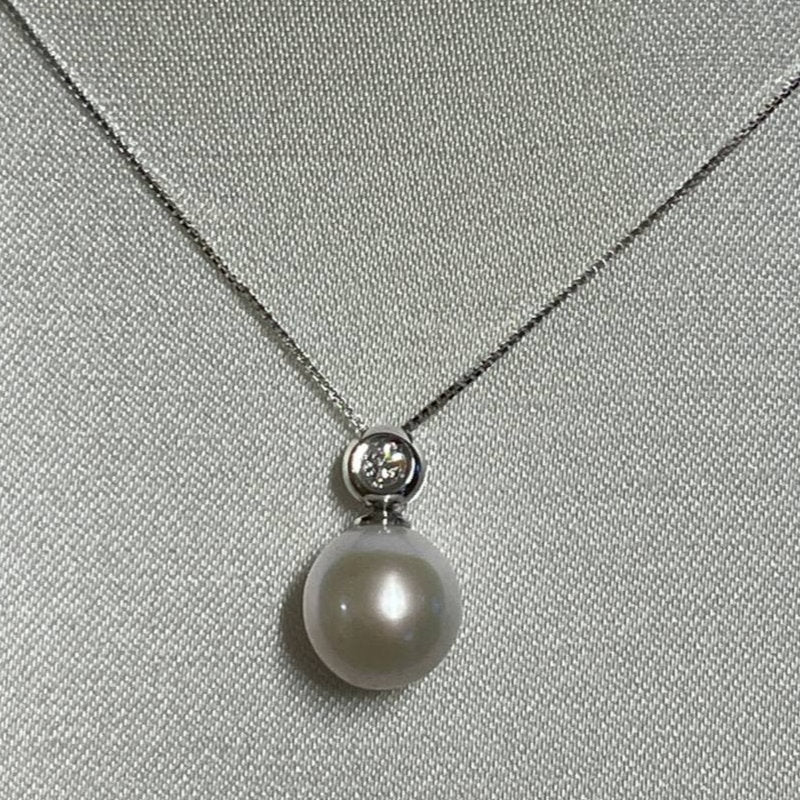 Collana in Oro Bianco con Diamante e Perla FreshWater