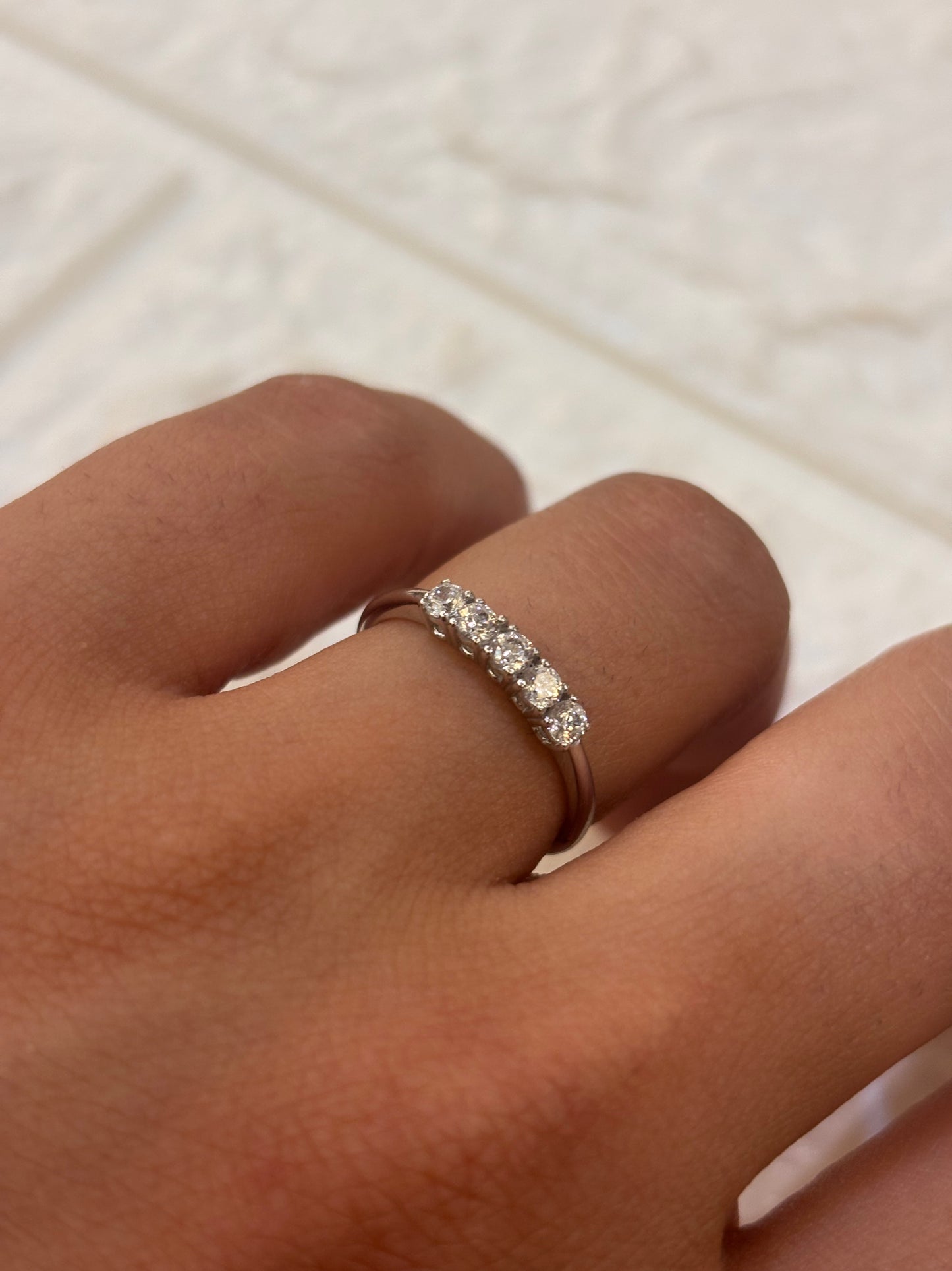 Anello Veretta 5 Pietre Oro Bianco 18 Carati