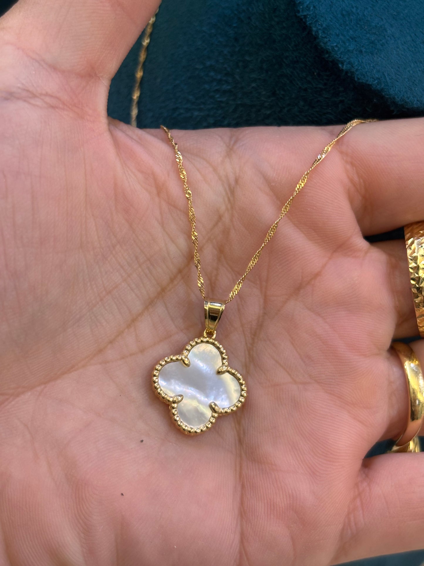 Collana Ciondolo Madre Perla Oro Giallo 18 Carati