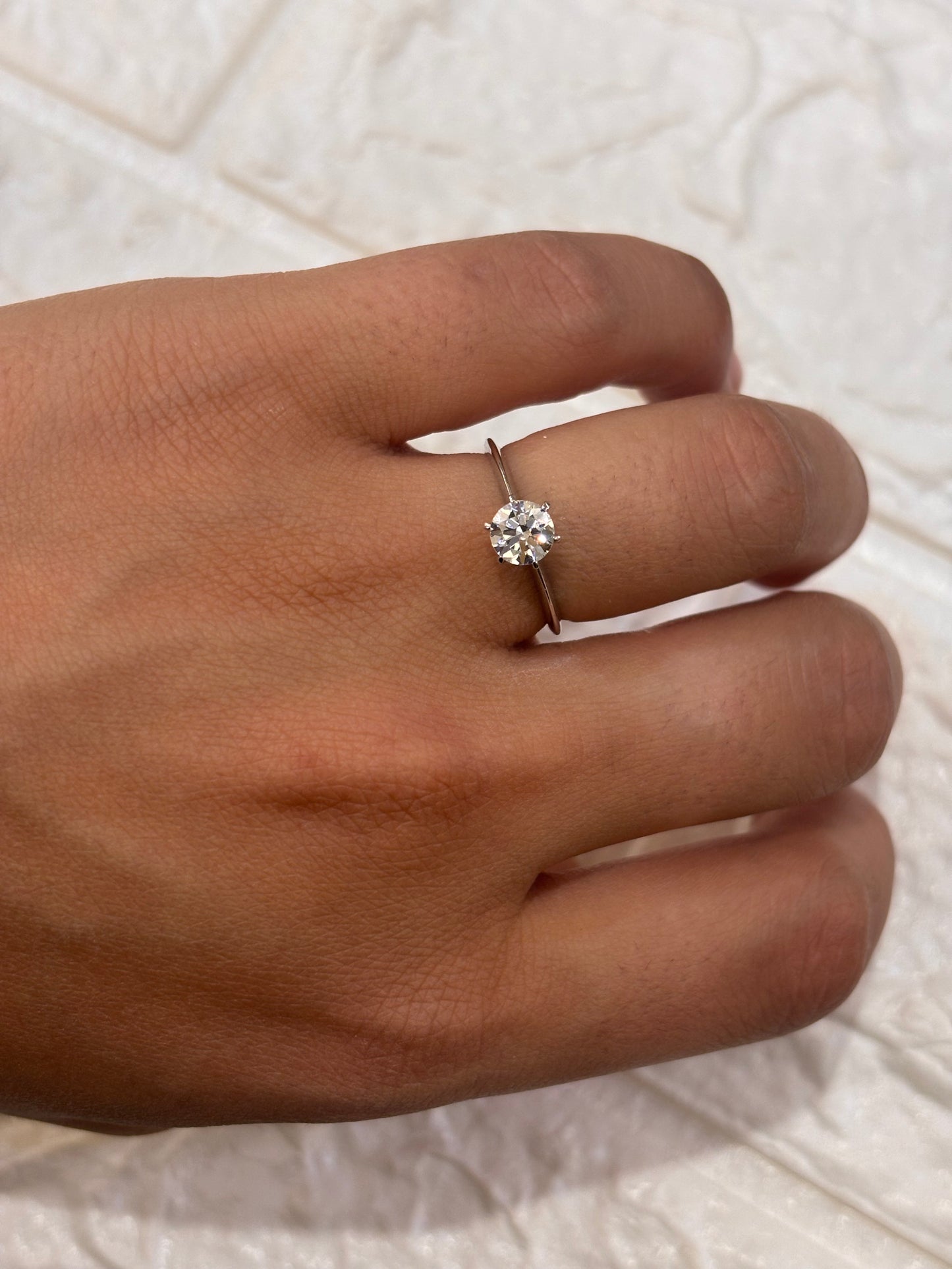 Anello Solitario Oro Bianco 18 Carati
