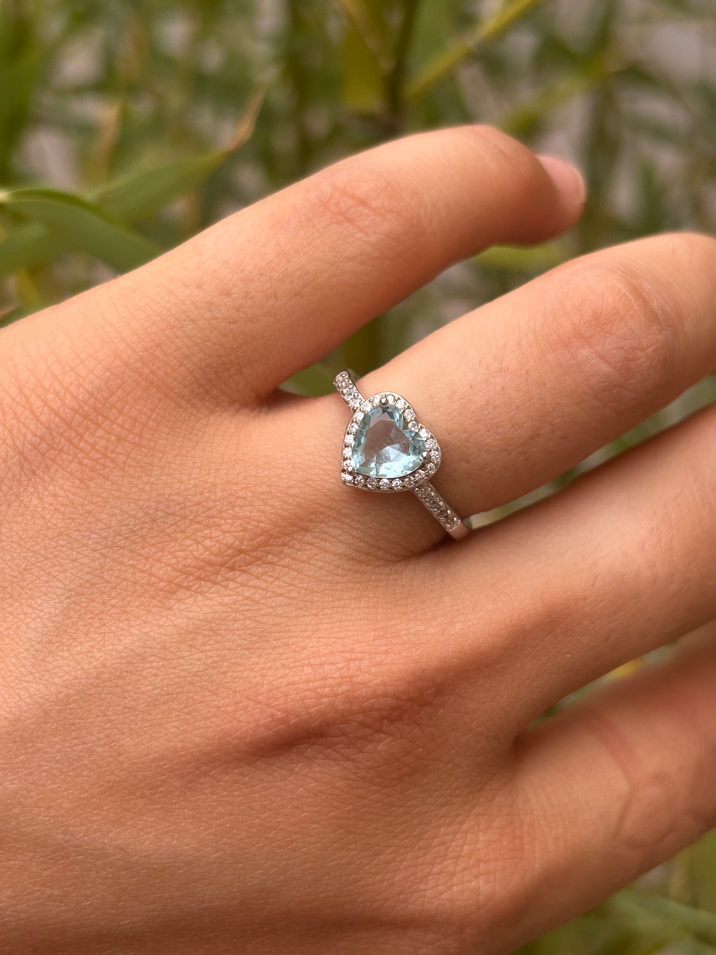 Anello cuore colorato