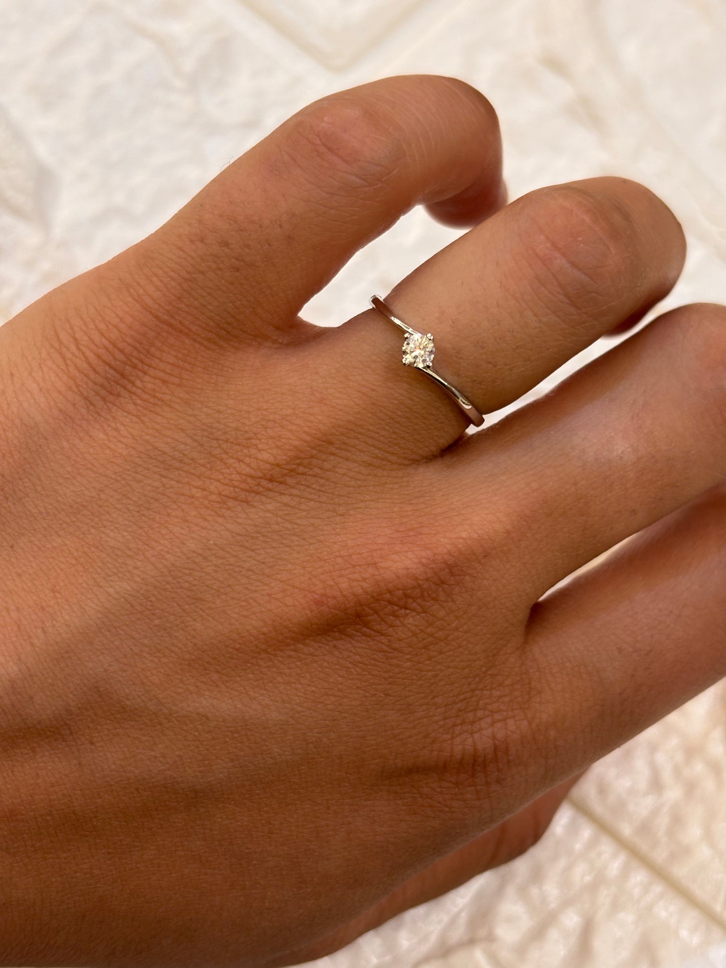 Anello Solitario Oro Bianco 18 Carati