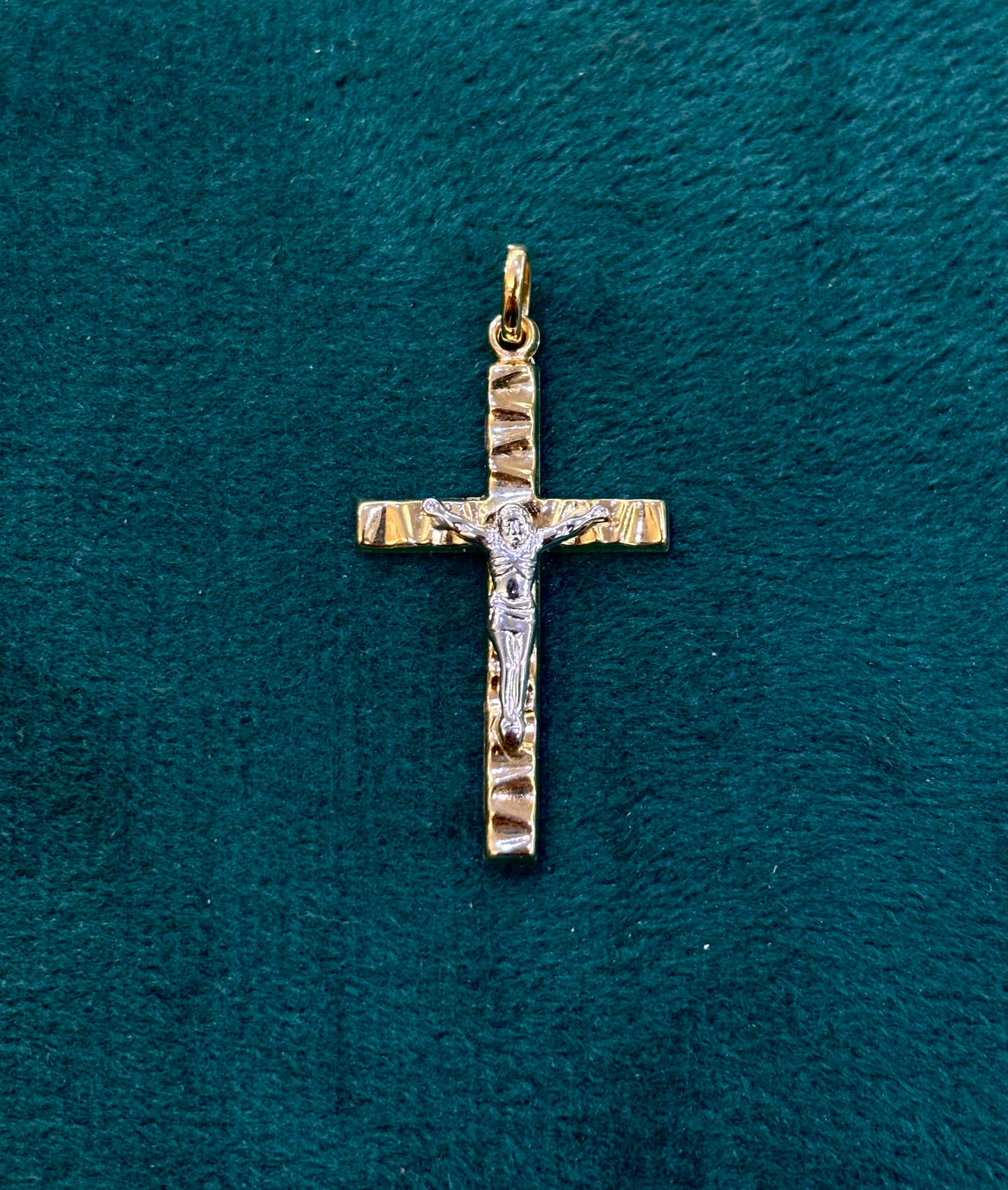 Ciondolo Croce con Cristo Oro Giallo e Bianco 18 Carati