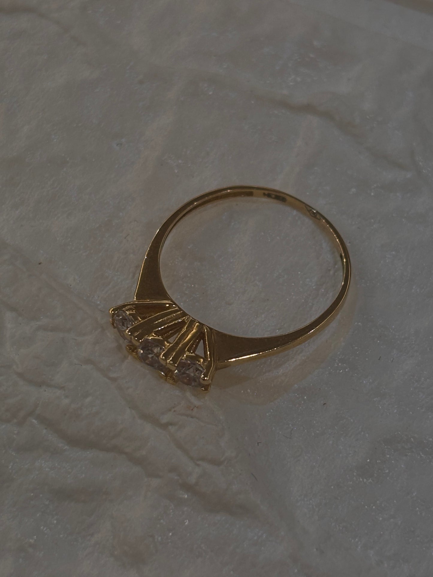 Anello Trilogy Oro Giallo 18 Carati