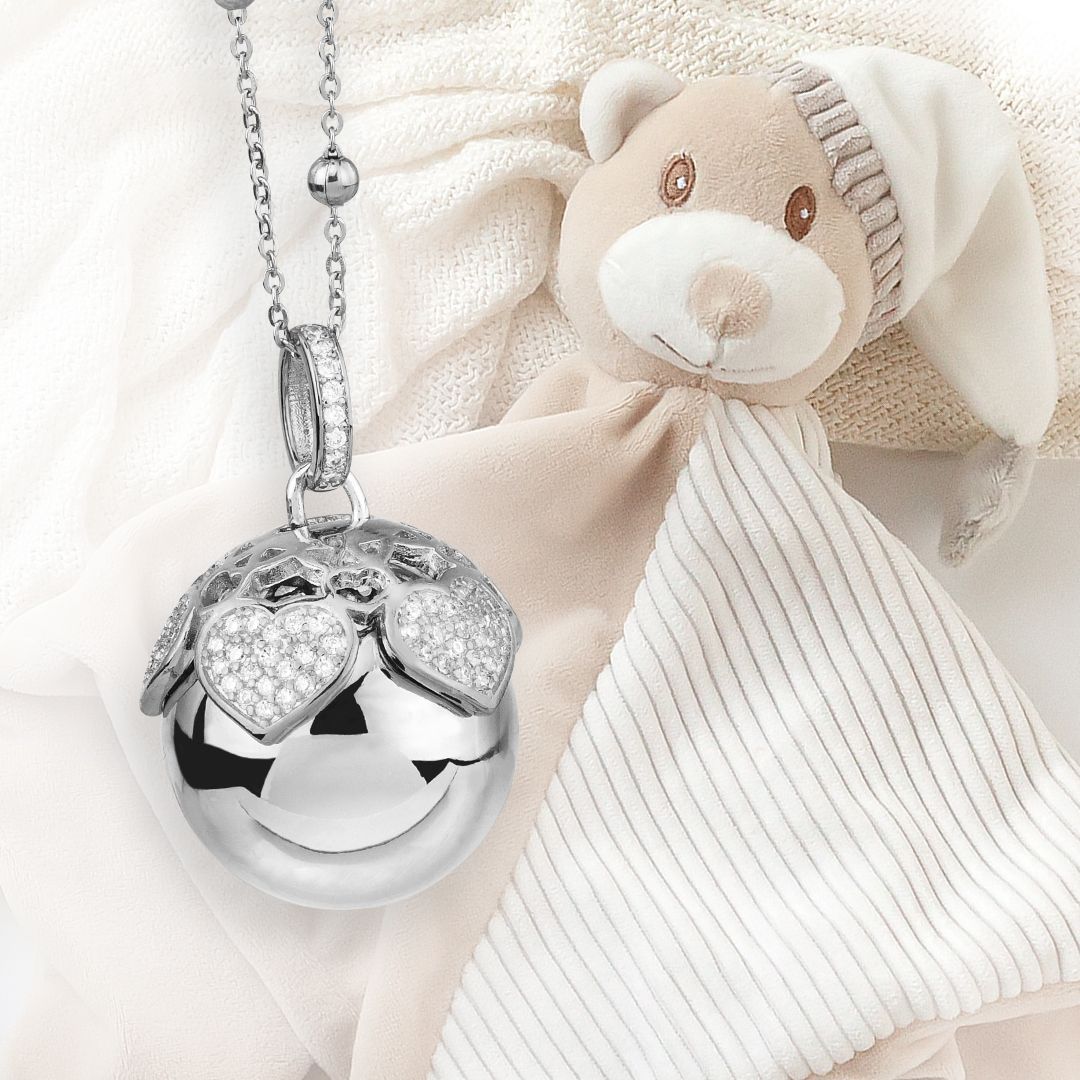 TR_GR37K Cofanetto Angelomio Dudù composto da collana con ciondolo sonoro, coppetta rodiata di cuori e peluche