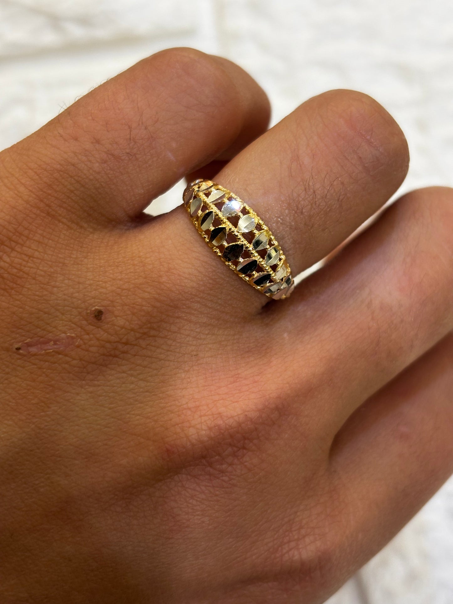 Anello Fascia filigrana in Oro Giallo 18 Carati