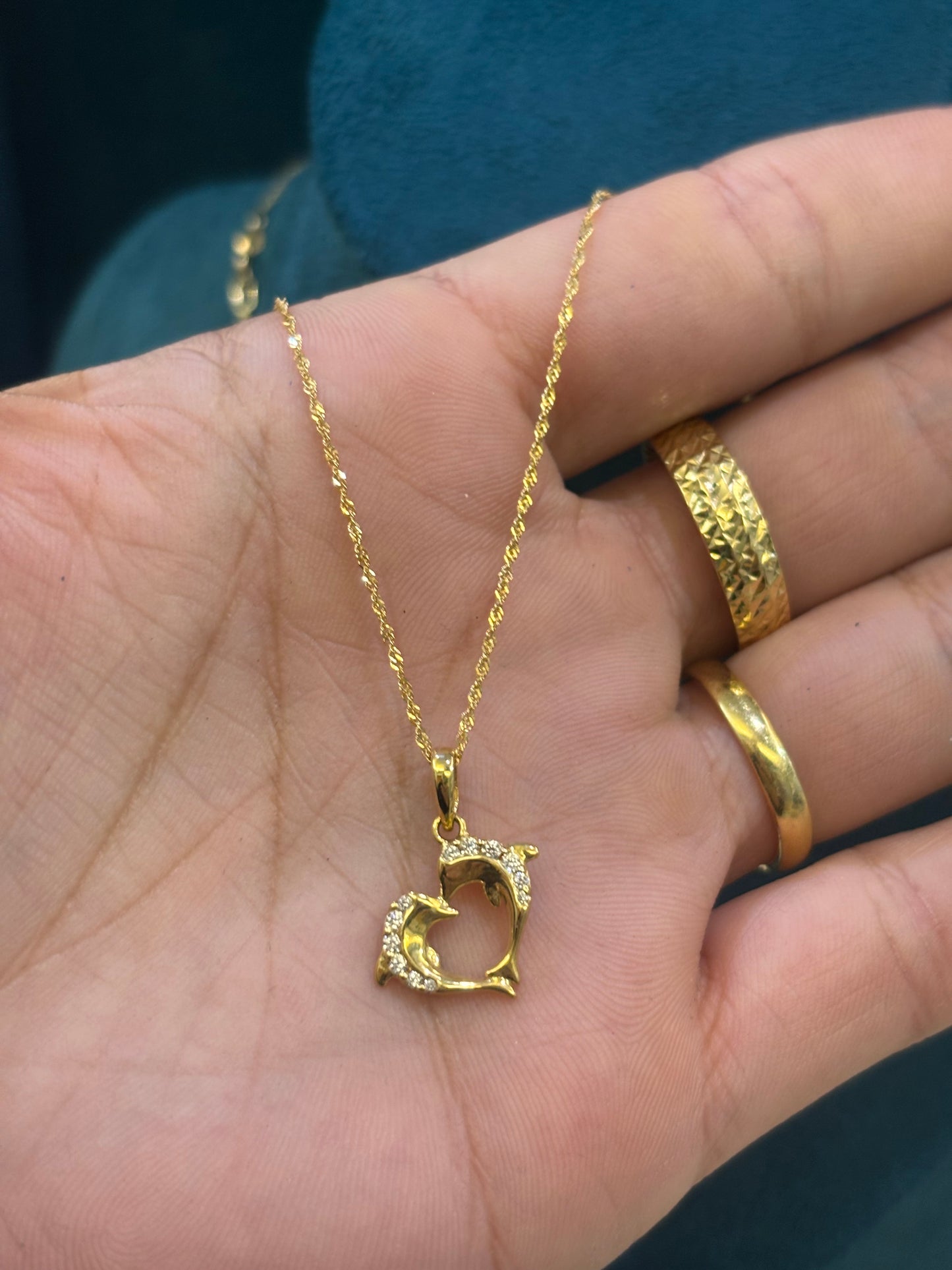 Collana Oro 18 Carati cuore con delfini
