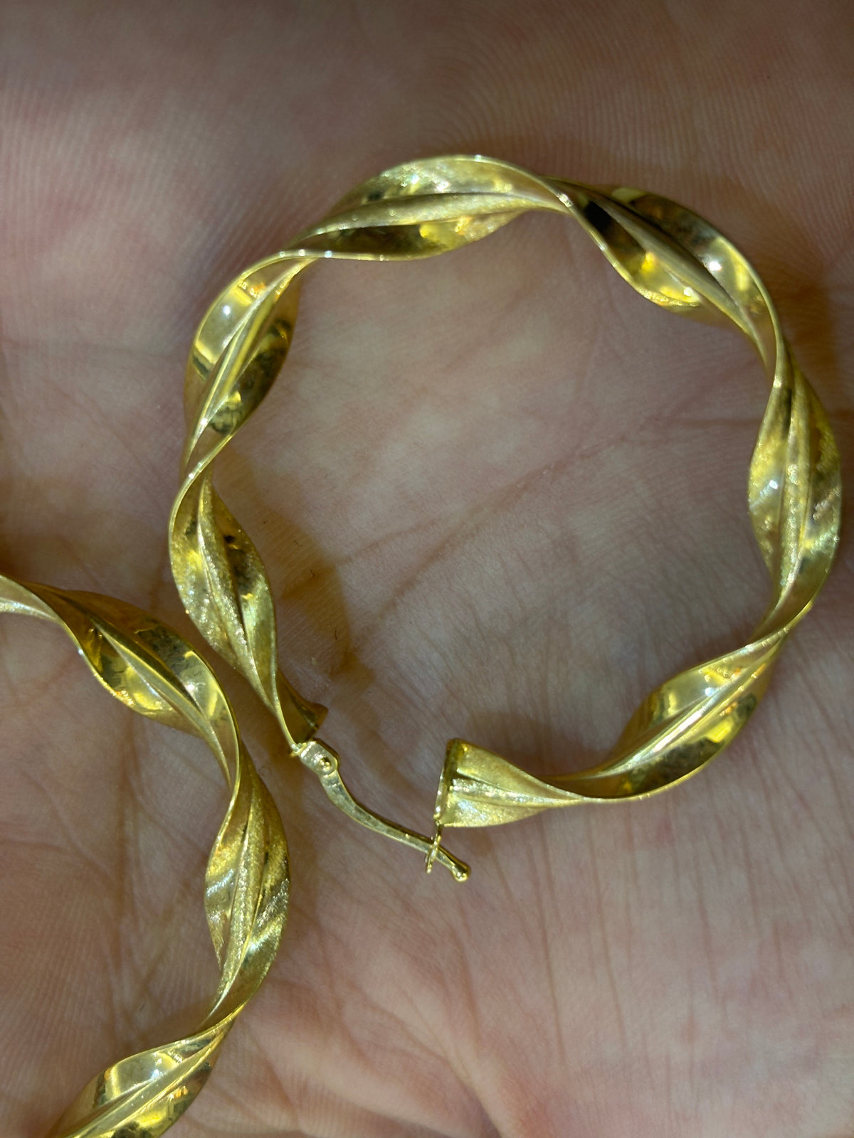 Orecchini oro giallo cerchio Torchon