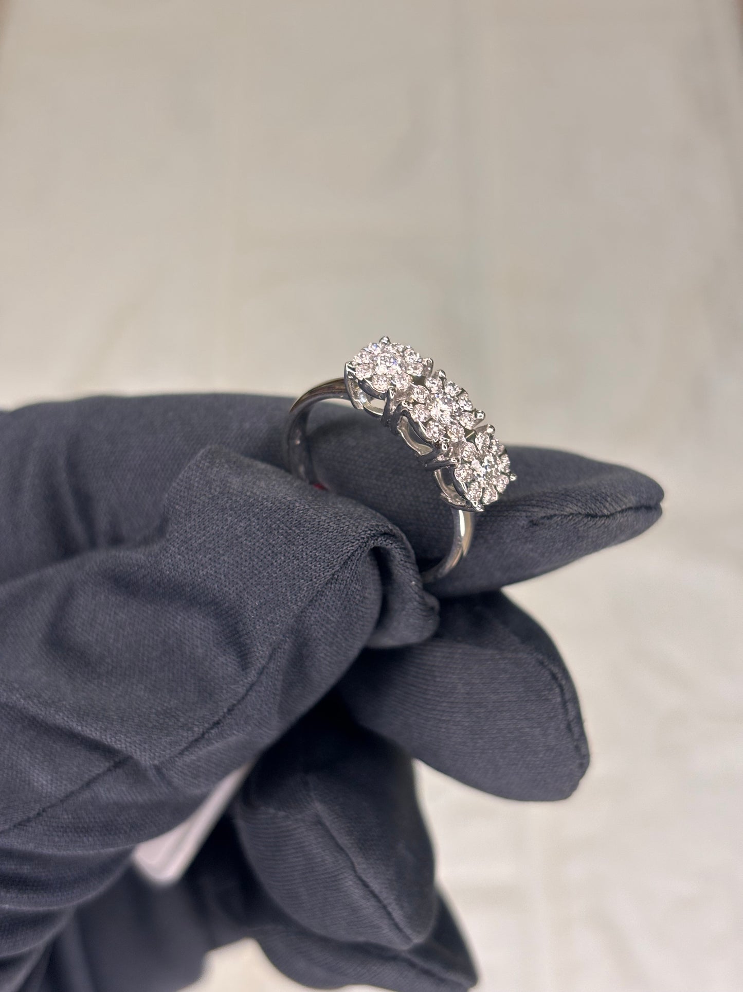 Anello Trilogy Magic Oro e Diamanti Promesse Gioielli