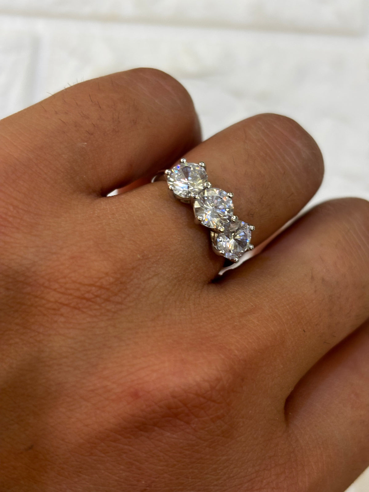 Anello Trilogy Oro Bianco 18 carati e zirconi