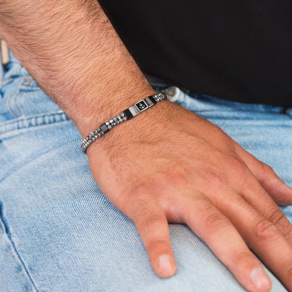 Bracciale uomo con maglia cubica e centrale con ancora ABR744A