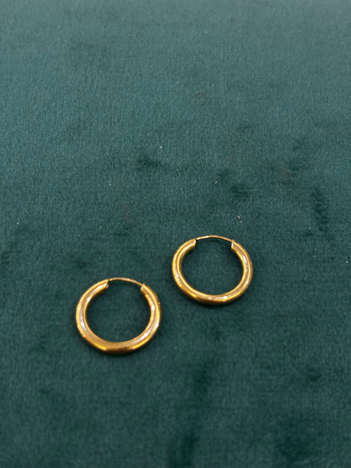 Orecchini oro 18 carati cerchio lisci