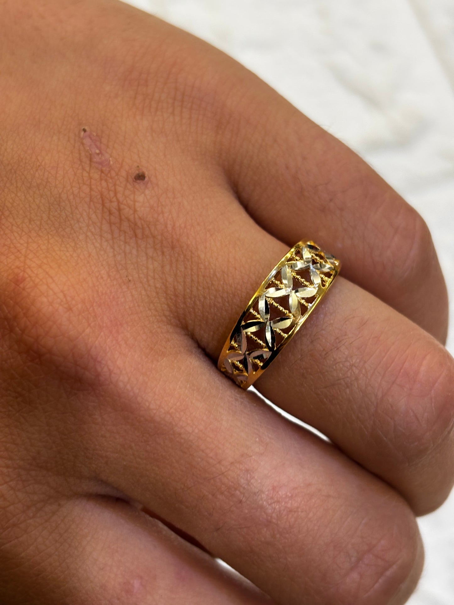 Anello Fascia filigrana Oro giallo 18 Carati
