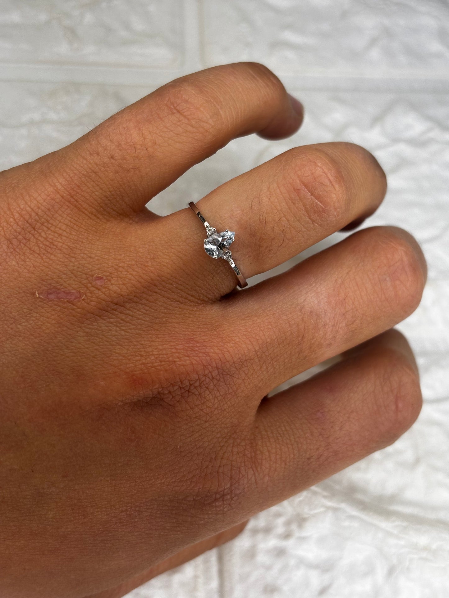 Anello Goccia oro 18 Carati Acquamarina e Diamanti PROMESSE GIOIELLI