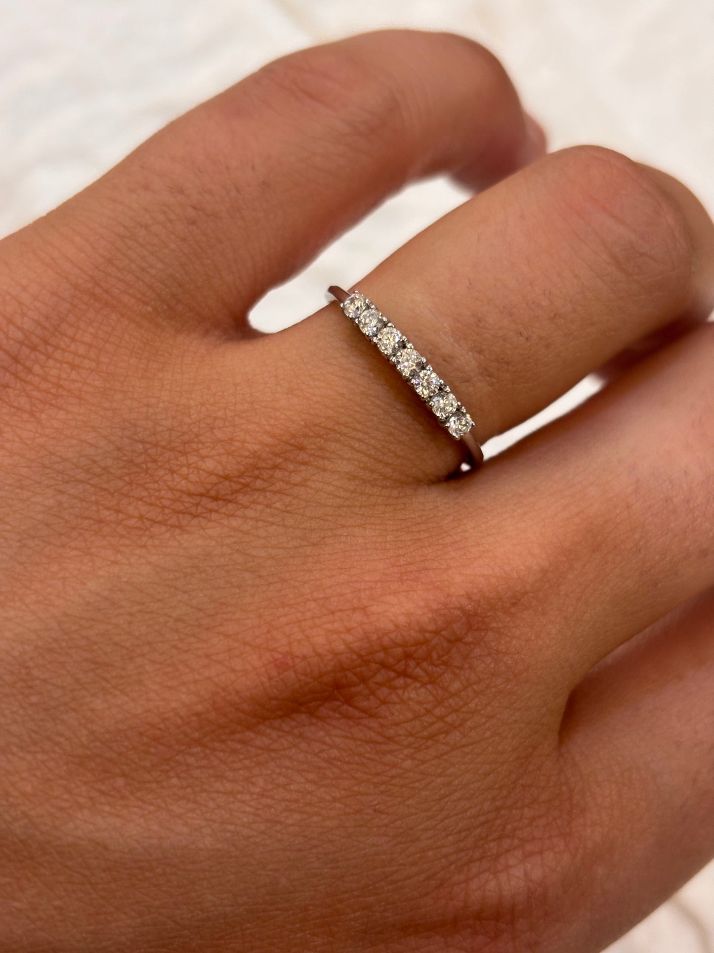 Anello Veretta 7 Pietre Oro Bianco 18 Carati