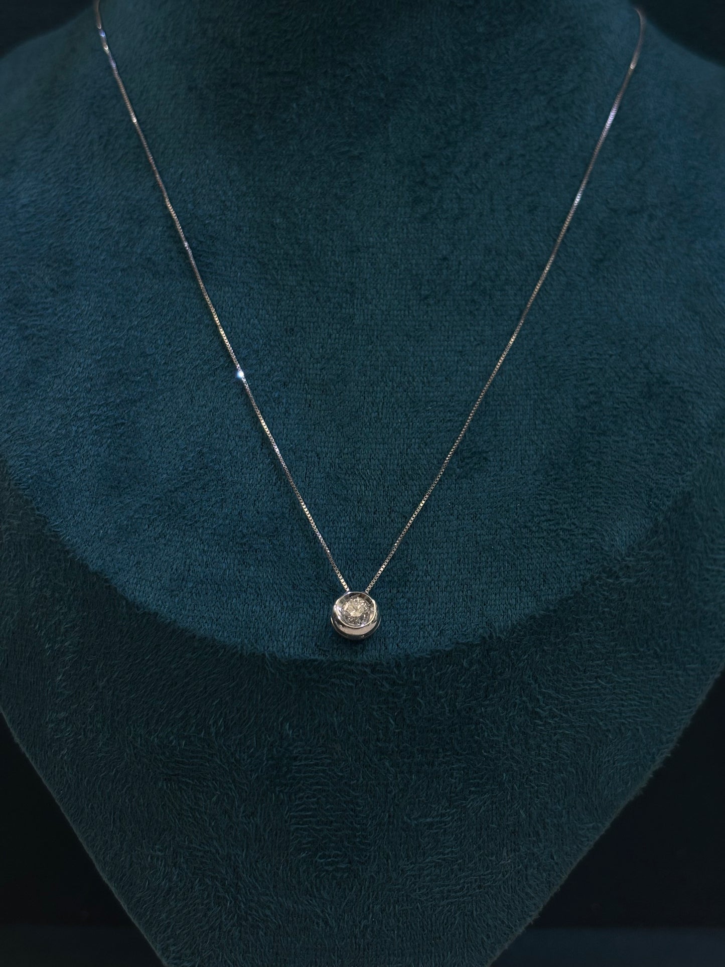 Collana punto luce cipollino oro 18 carati e Diamante PROMESSE GIOIELLI COD.PPLA0